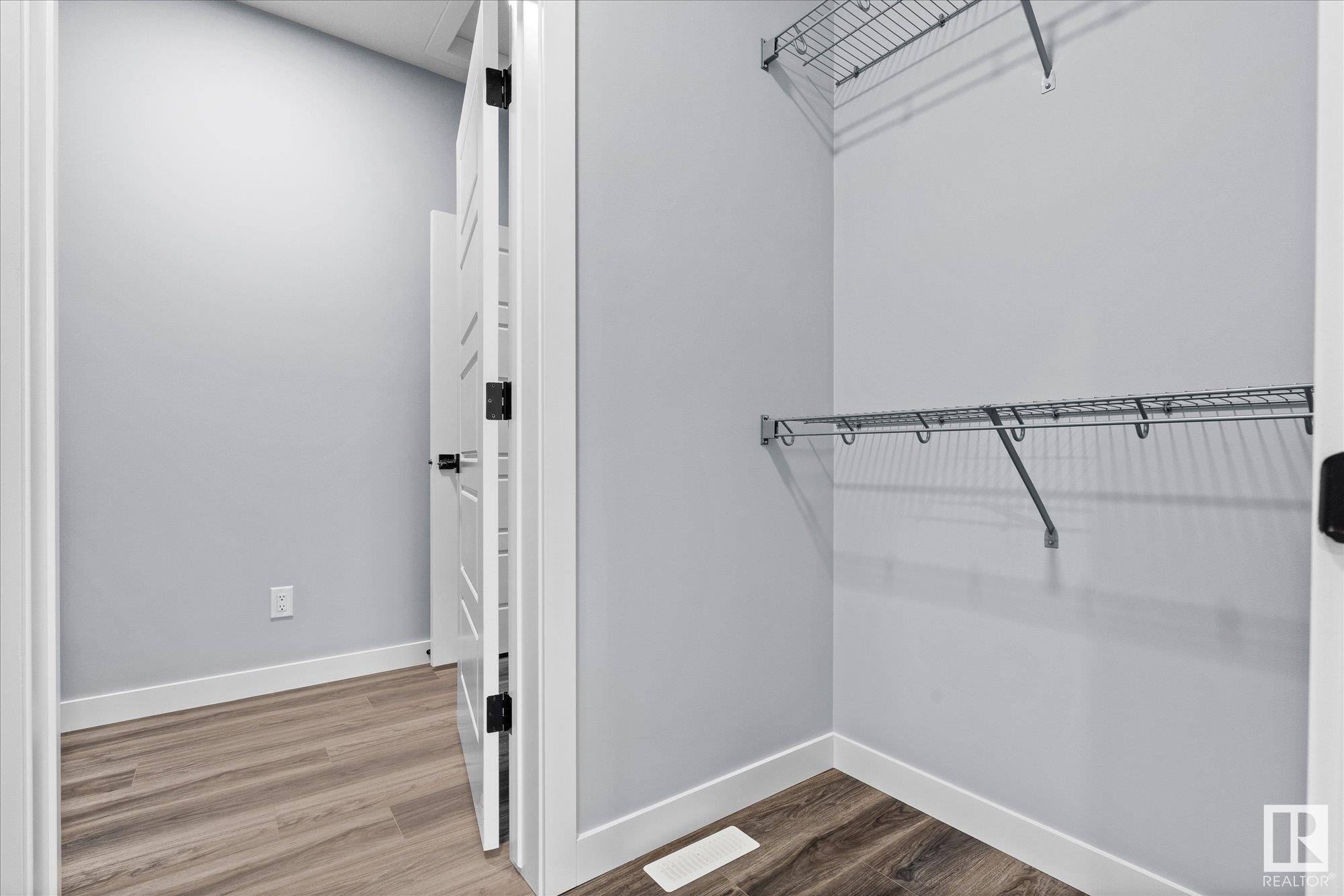      26 ASHBURY CR , Spruce Grove,  ,T7X 3C6 ;  Listing Number: MLS E4416698