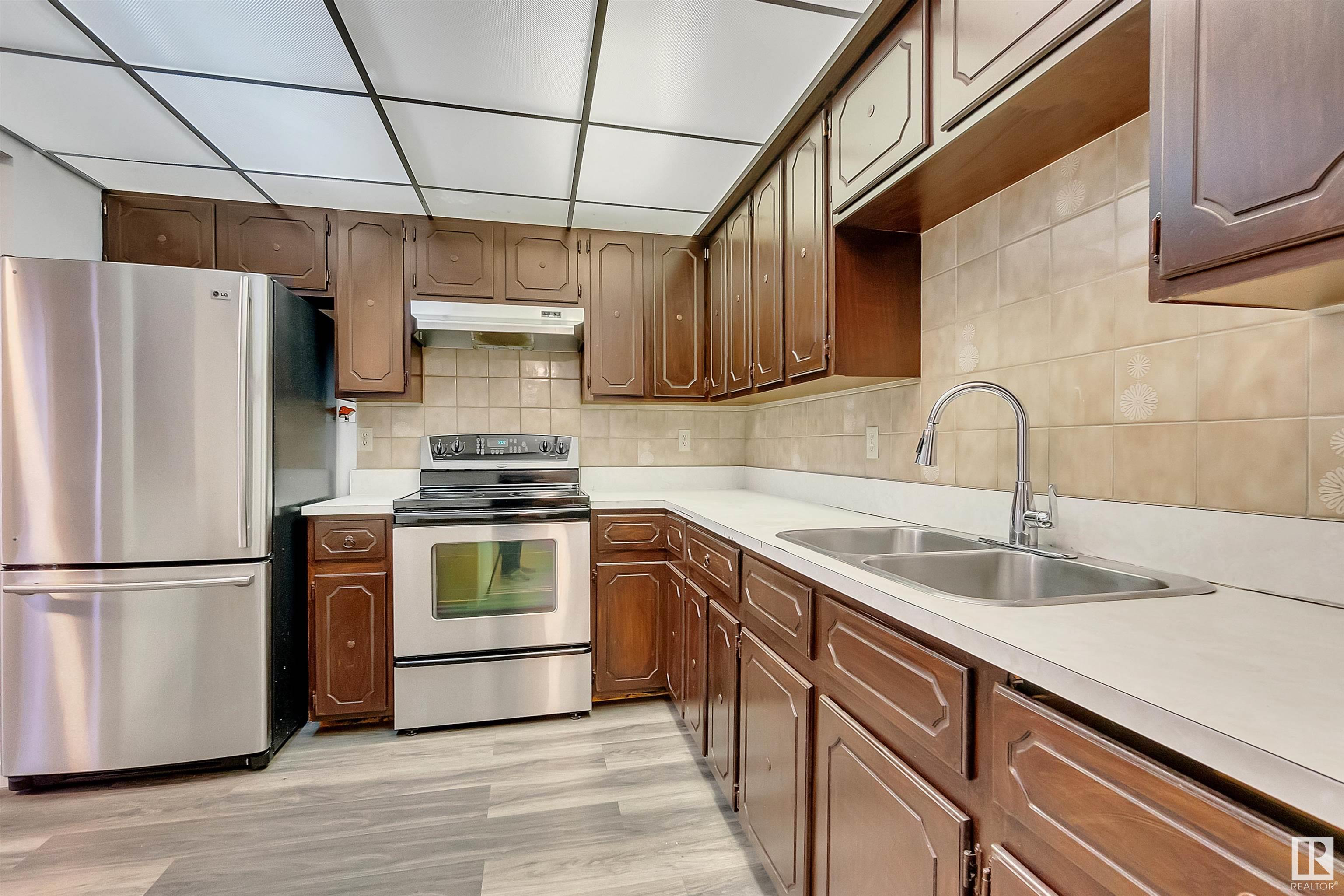      6807 12 AV NW , Edmonton,  ,T6K 3J6 ;  Listing Number: MLS E4416700