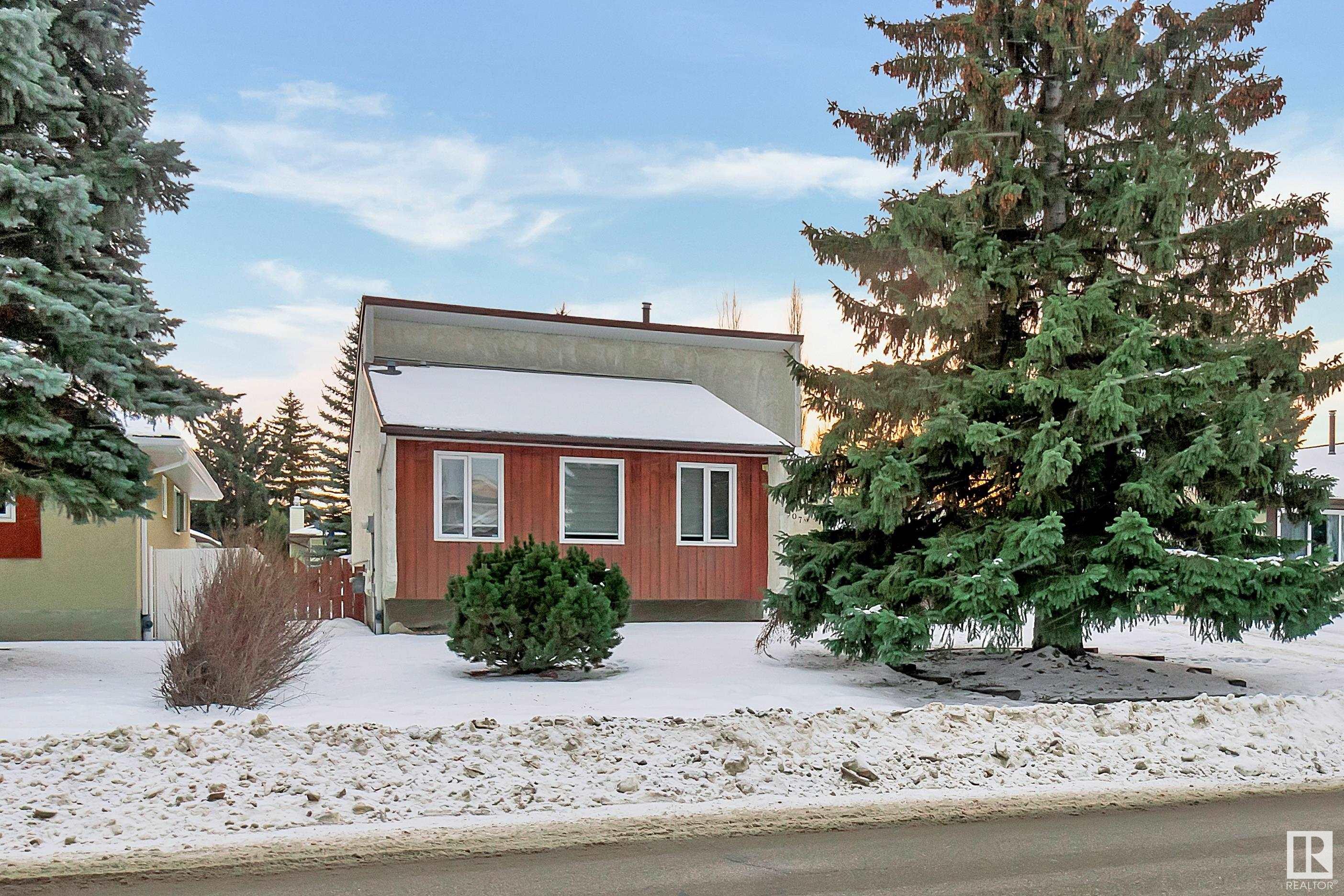      6807 12 AV NW , Edmonton,  ,T6K 3J6 ;  Listing Number: MLS E4416700