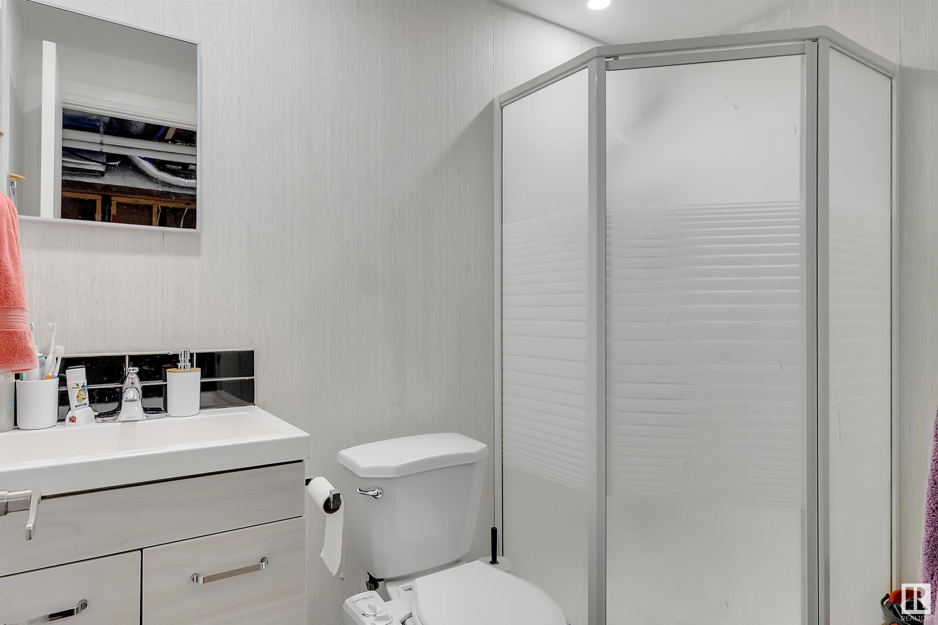      6807 12 AV NW , Edmonton,  ,T6K 3J6 ;  Listing Number: MLS E4416700