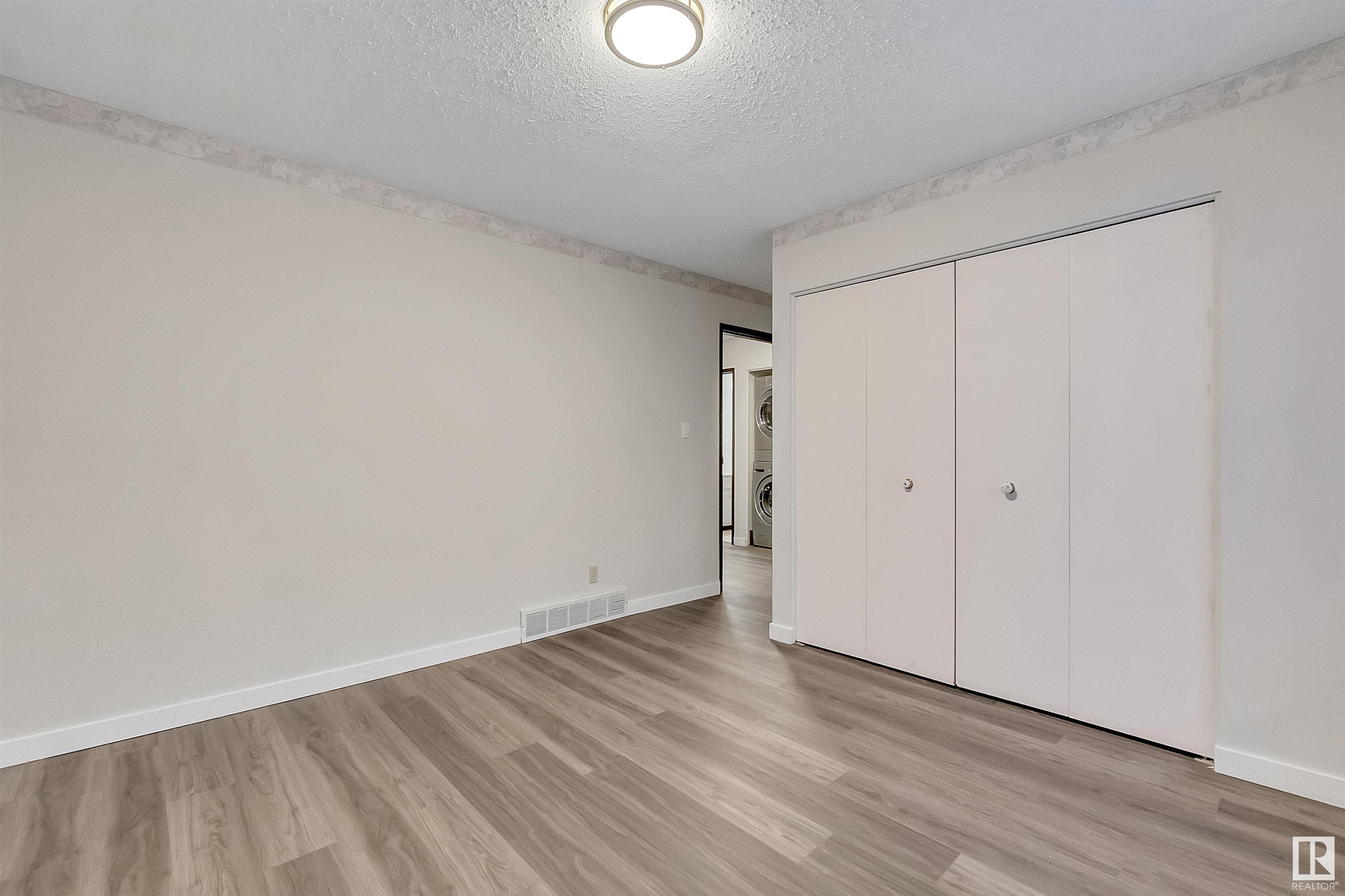     6807 12 AV NW , Edmonton,  ,T6K 3J6 ;  Listing Number: MLS E4416700