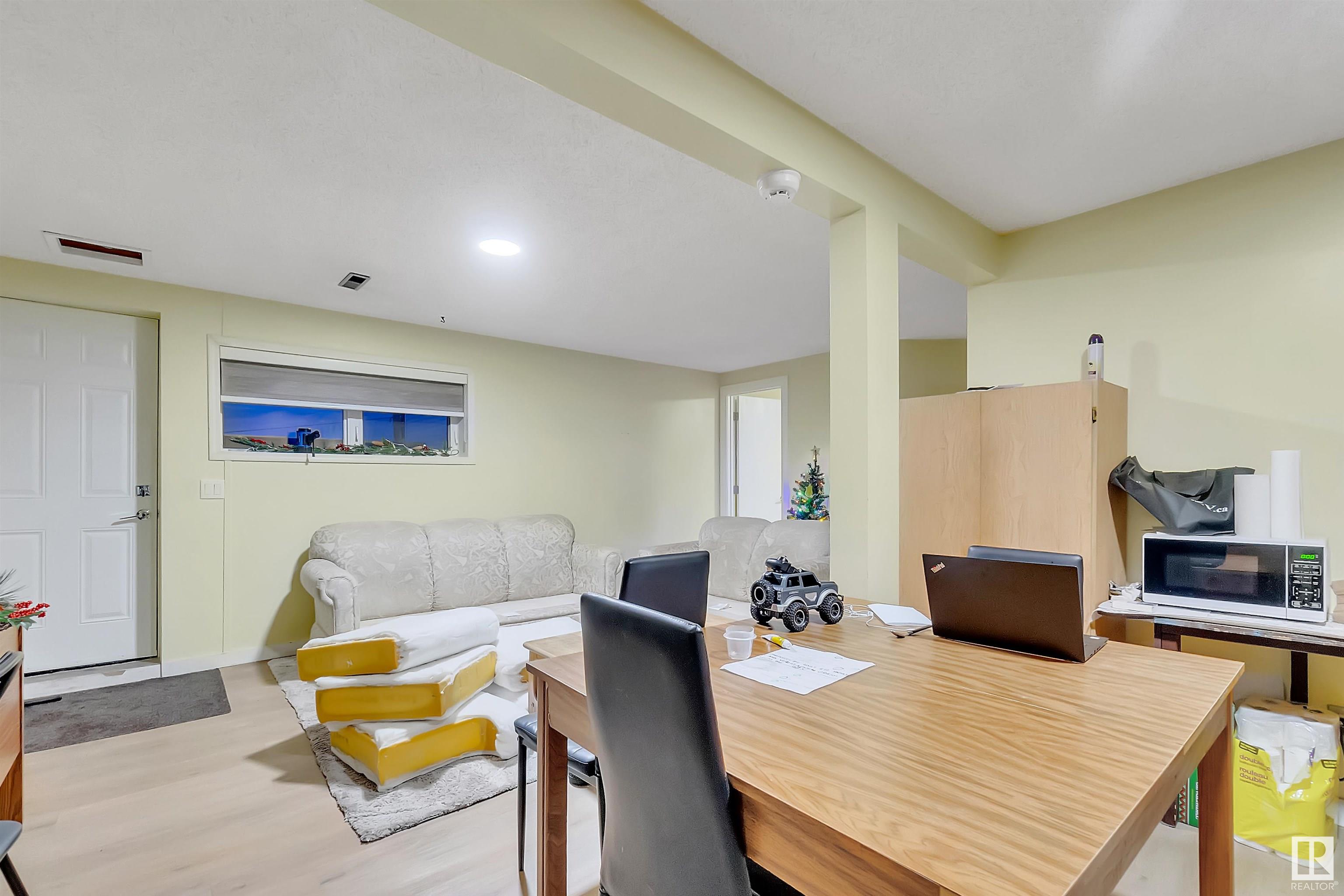      6807 12 AV NW , Edmonton,  ,T6K 3J6 ;  Listing Number: MLS E4416700