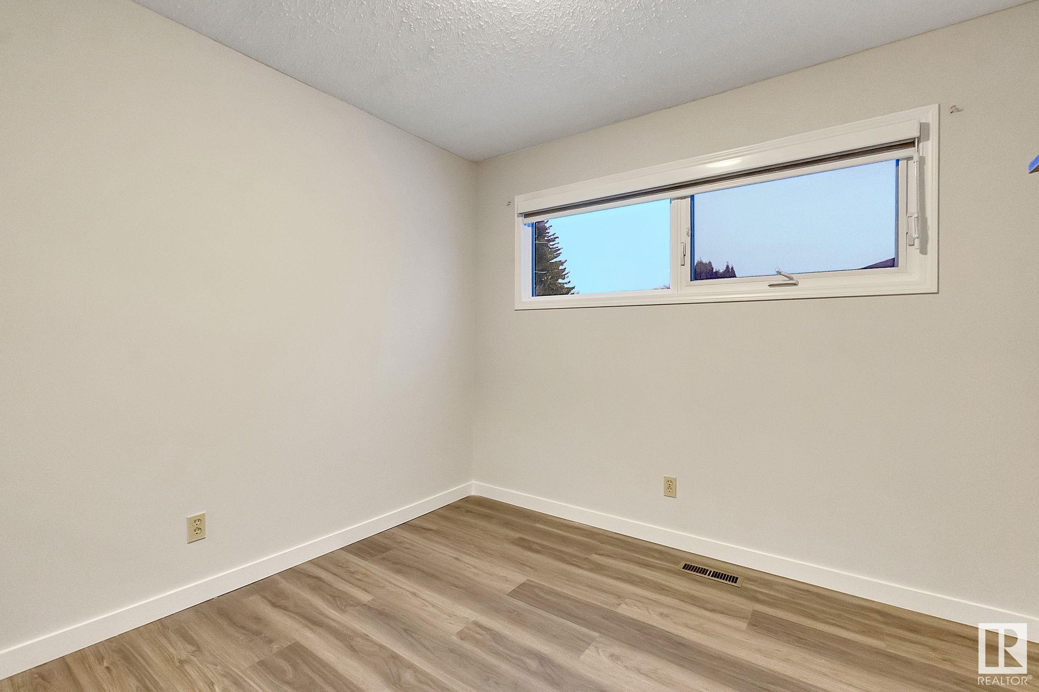      6807 12 AV NW , Edmonton,  ,T6K 3J6 ;  Listing Number: MLS E4416700