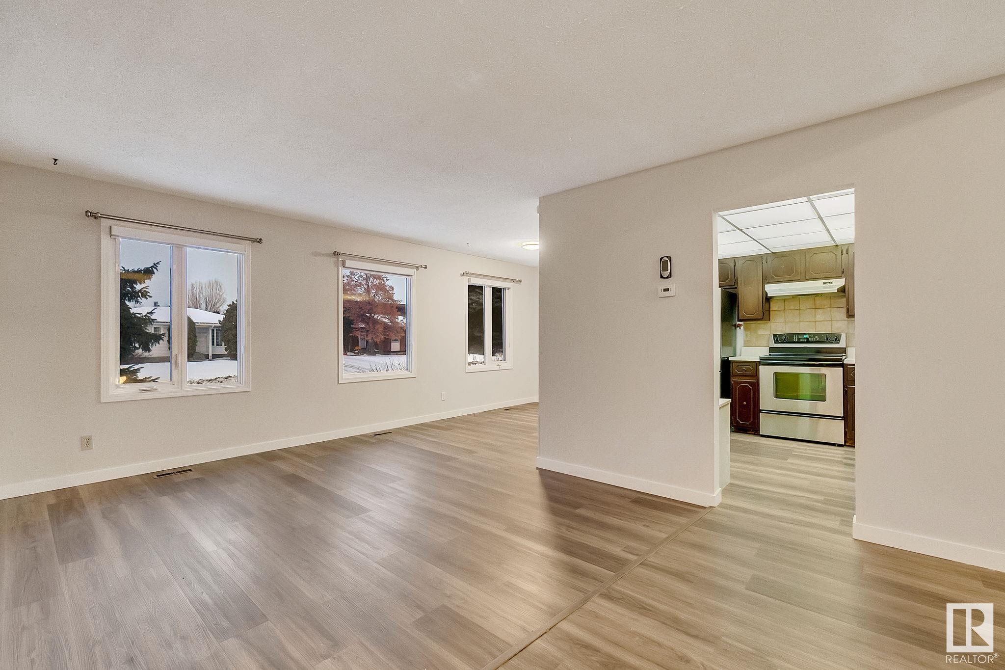      6807 12 AV NW , Edmonton,  ,T6K 3J6 ;  Listing Number: MLS E4416700
