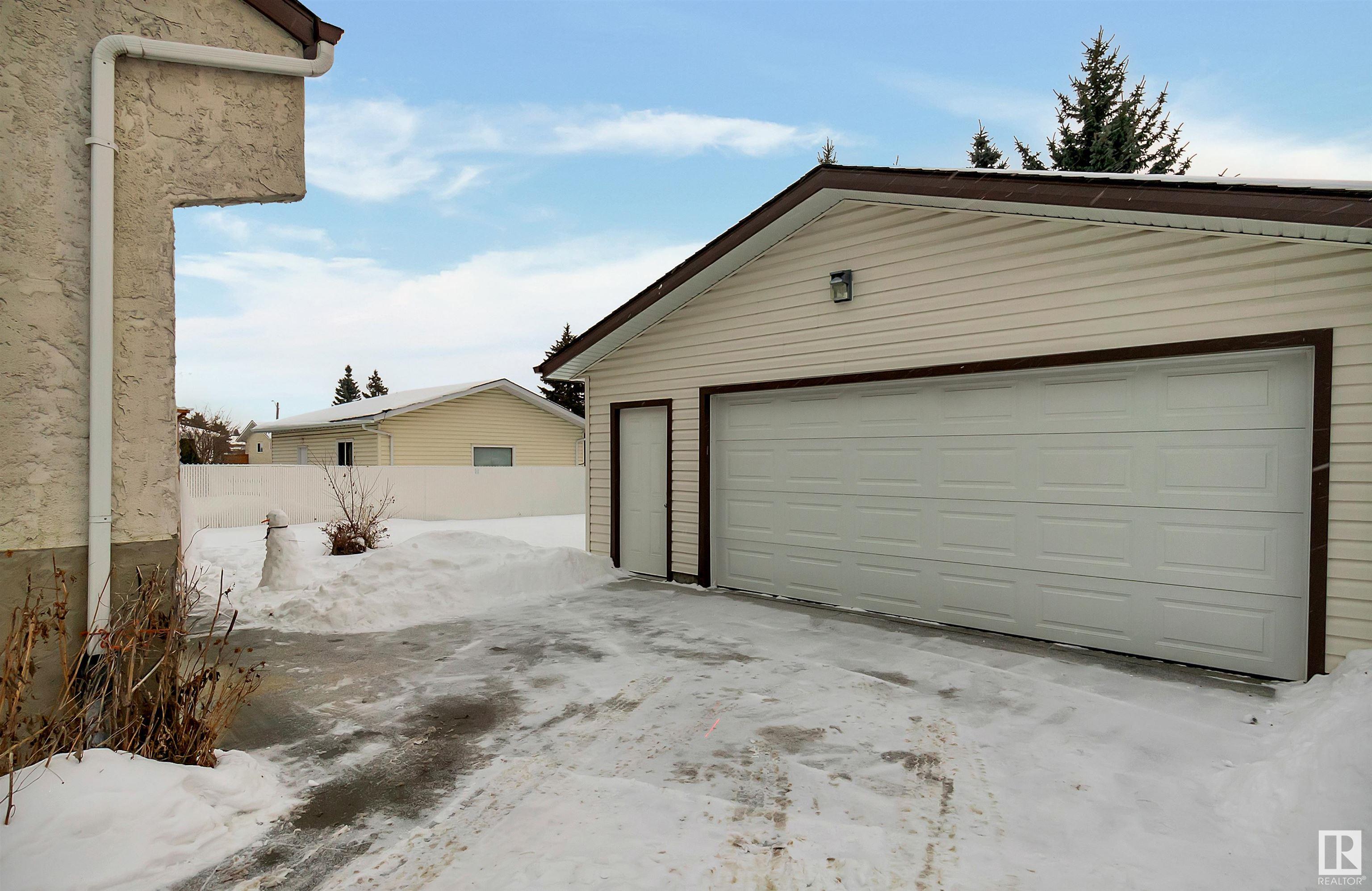      6807 12 AV NW , Edmonton,  ,T6K 3J6 ;  Listing Number: MLS E4416700