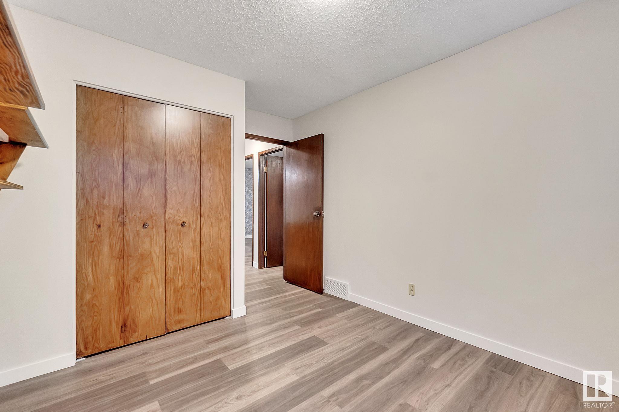      6807 12 AV NW , Edmonton,  ,T6K 3J6 ;  Listing Number: MLS E4416700