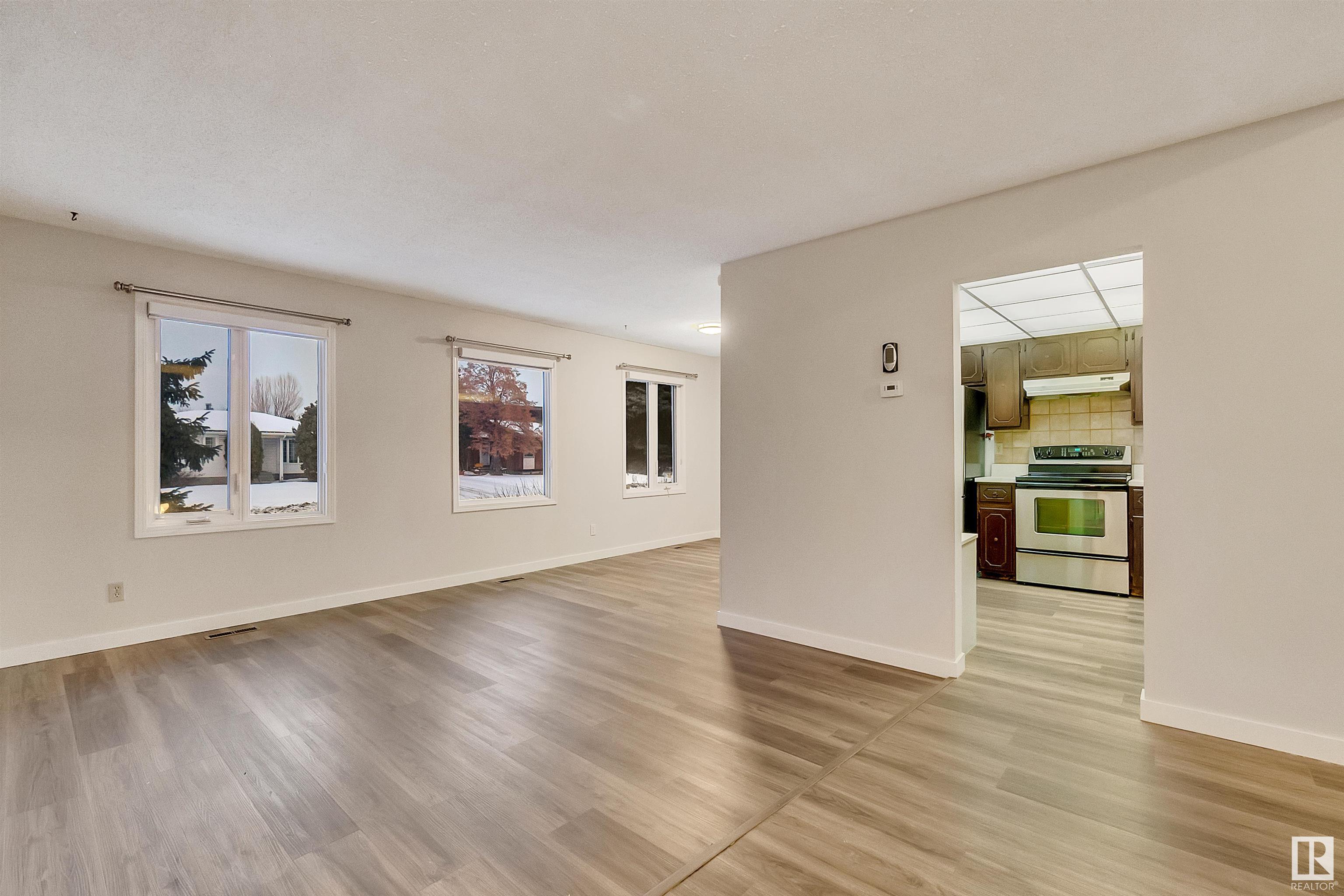      6807 12 AV NW , Edmonton,  ,T6K 3J6 ;  Listing Number: MLS E4416700