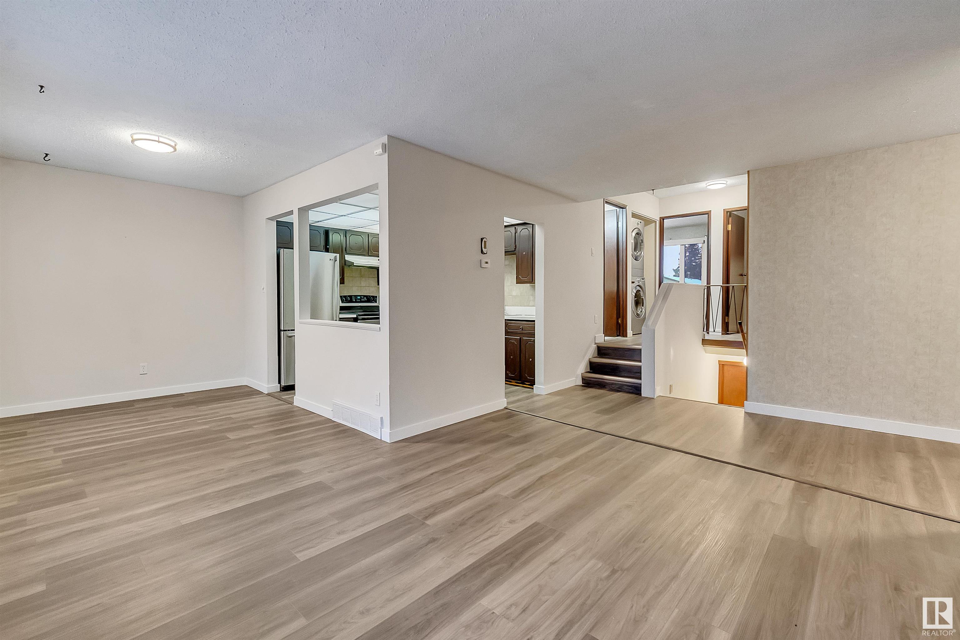      6807 12 AV NW , Edmonton,  ,T6K 3J6 ;  Listing Number: MLS E4416700