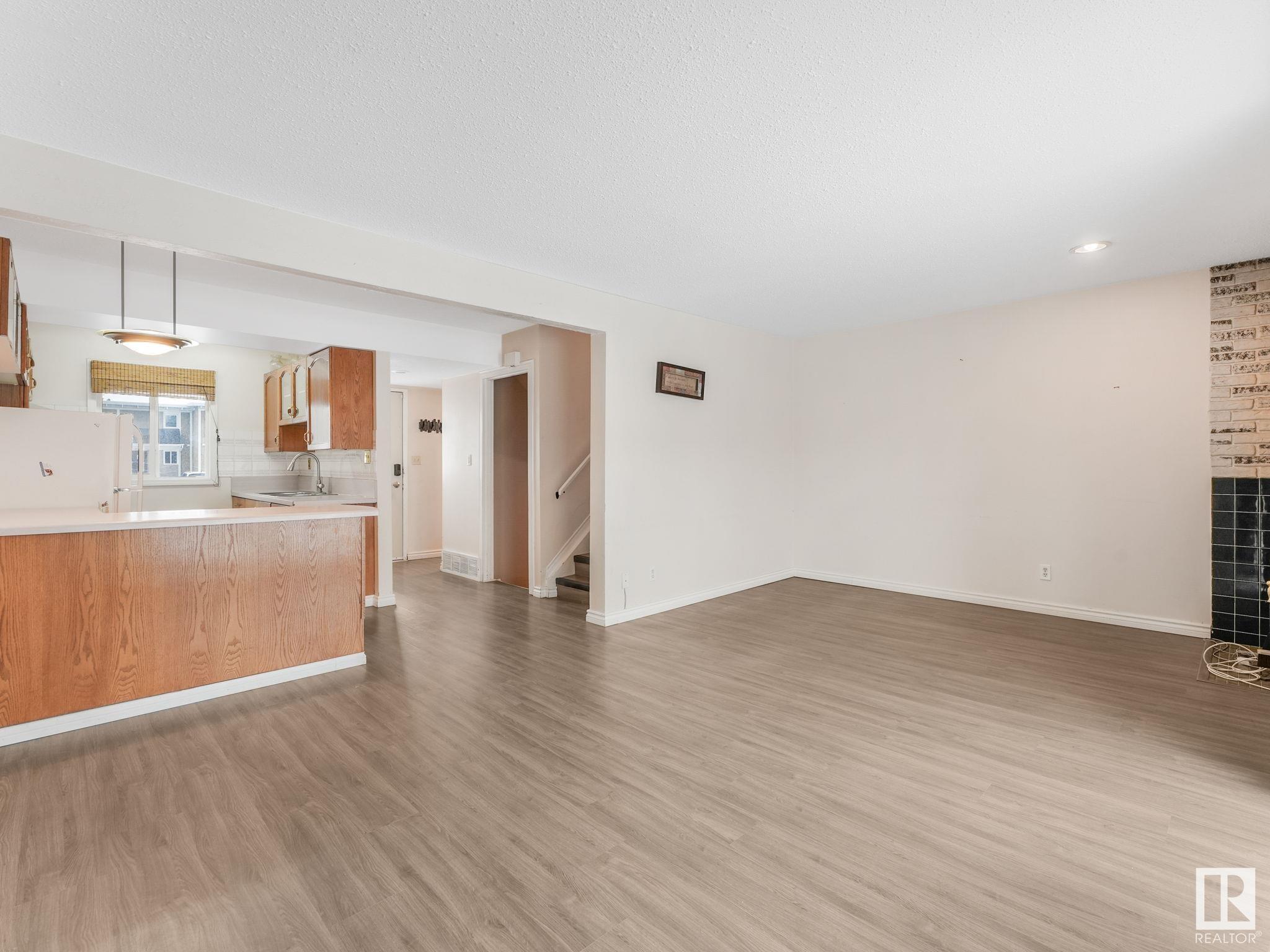      14656 121 ST NW , Edmonton,  ,T5X 1T8 ;  Listing Number: MLS E4416720