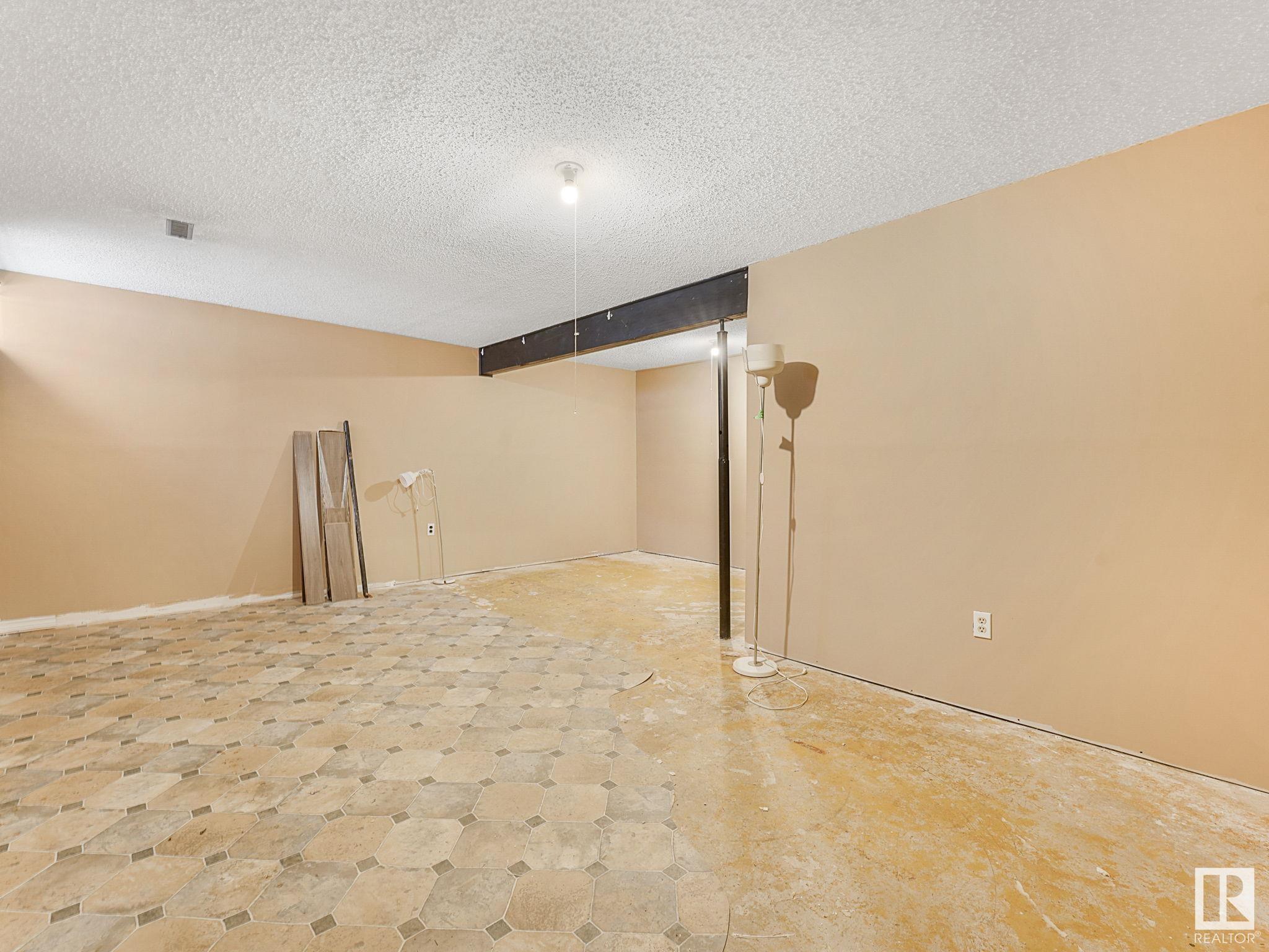      14656 121 ST NW , Edmonton,  ,T5X 1T8 ;  Listing Number: MLS E4416720