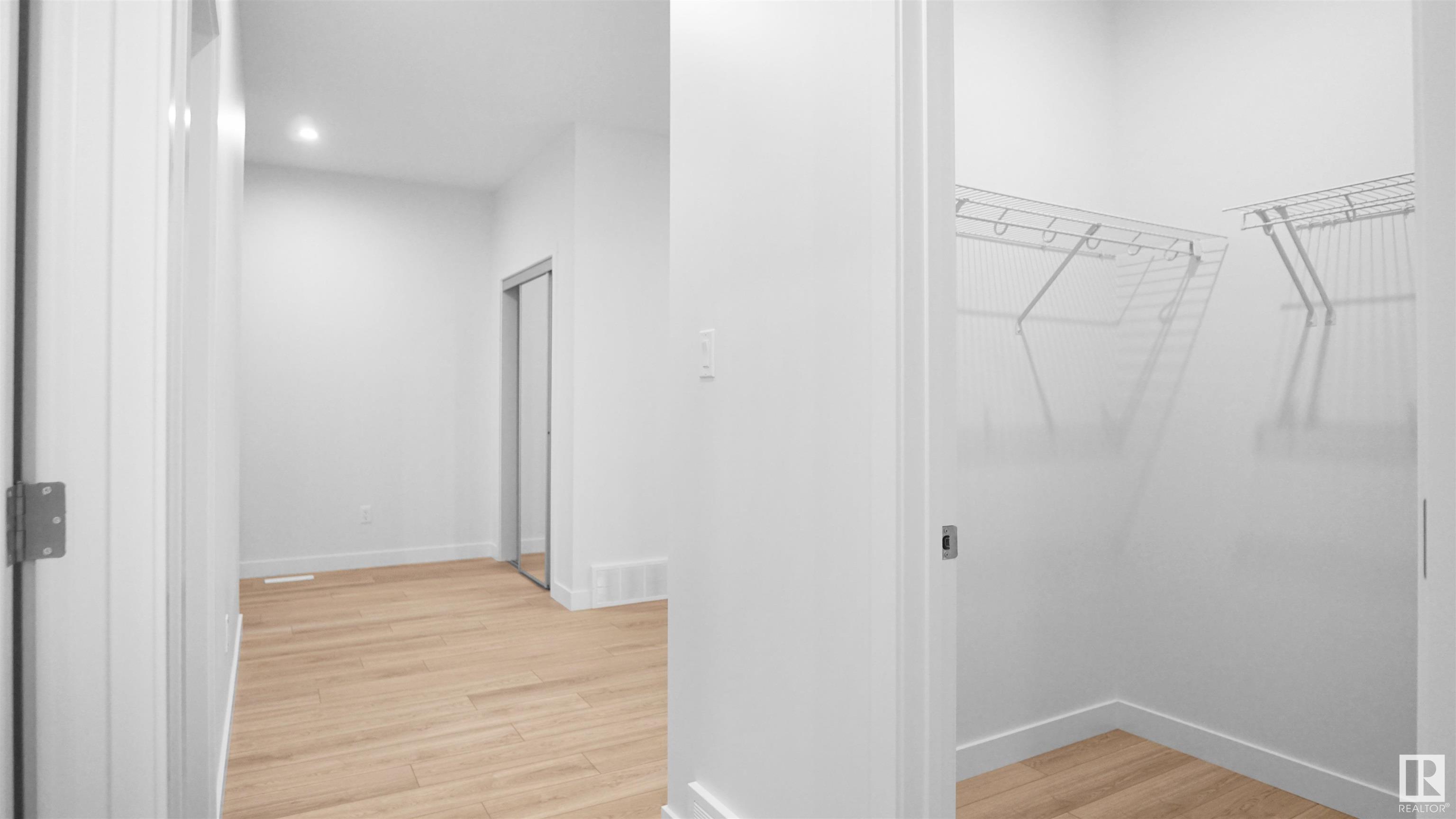      4934 KINNEY RD SW , Edmonton,  ,T6W 5H1 ;  Listing Number: MLS E4416734