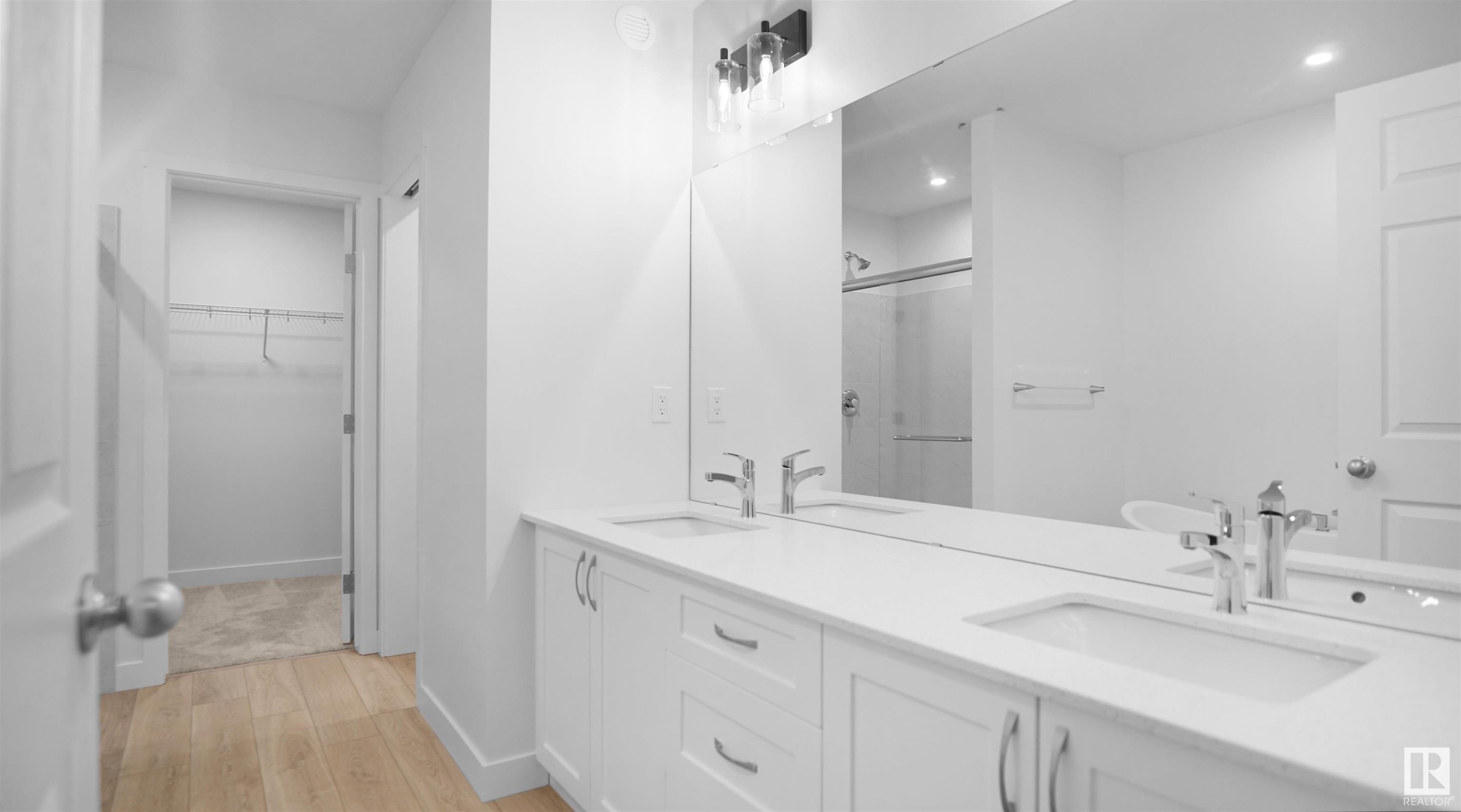      4934 KINNEY RD SW , Edmonton,  ,T6W 5H1 ;  Listing Number: MLS E4416734