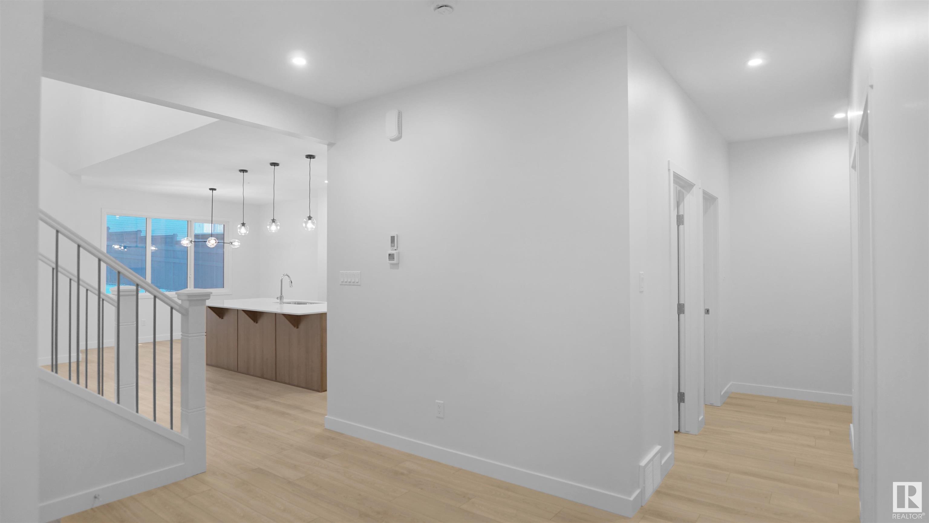      4934 KINNEY RD SW , Edmonton,  ,T6W 5H1 ;  Listing Number: MLS E4416734