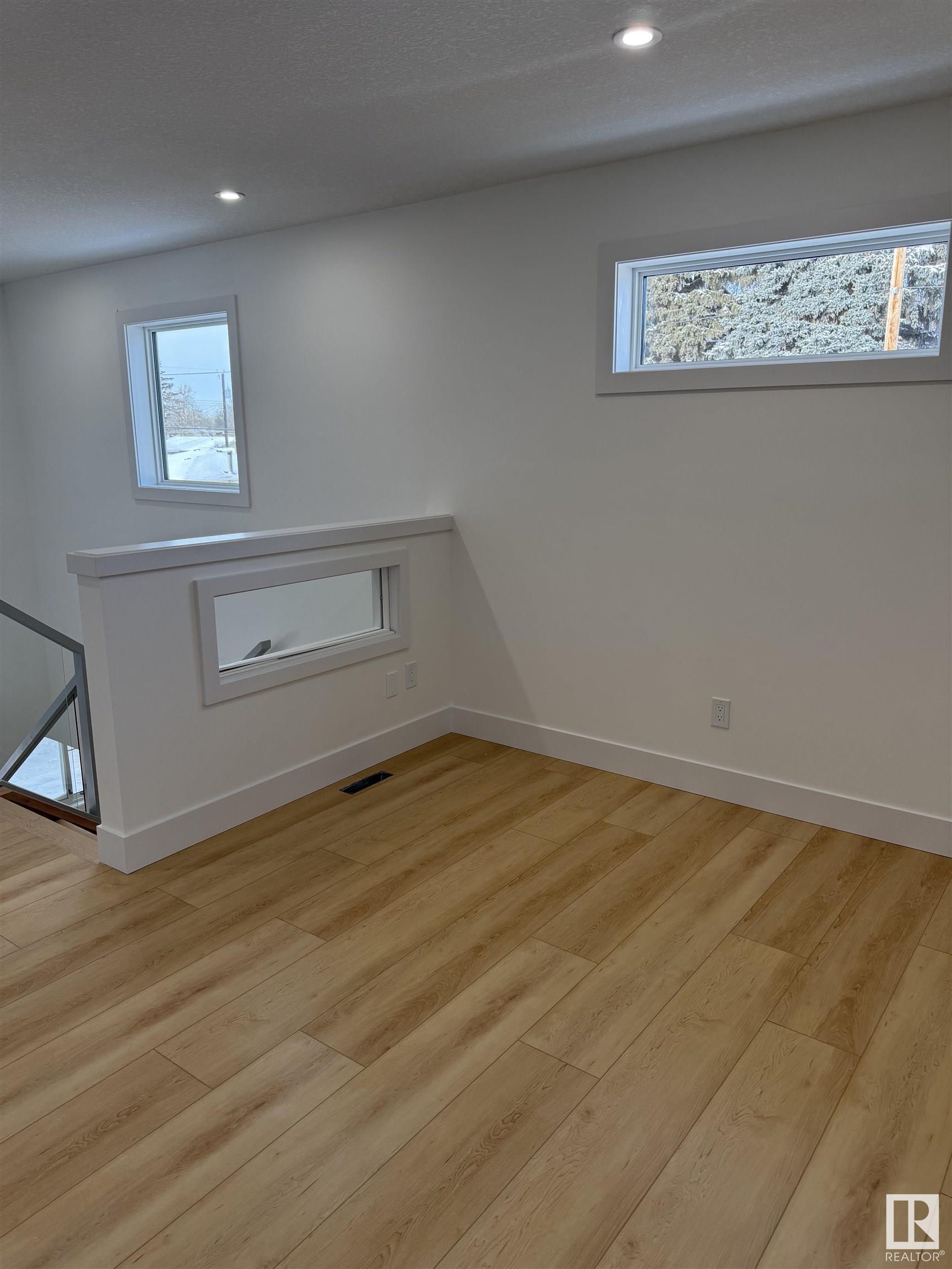     12039 41 ST NW , Edmonton,  ,T5W 2M3 ;  Listing Number: MLS E4416746