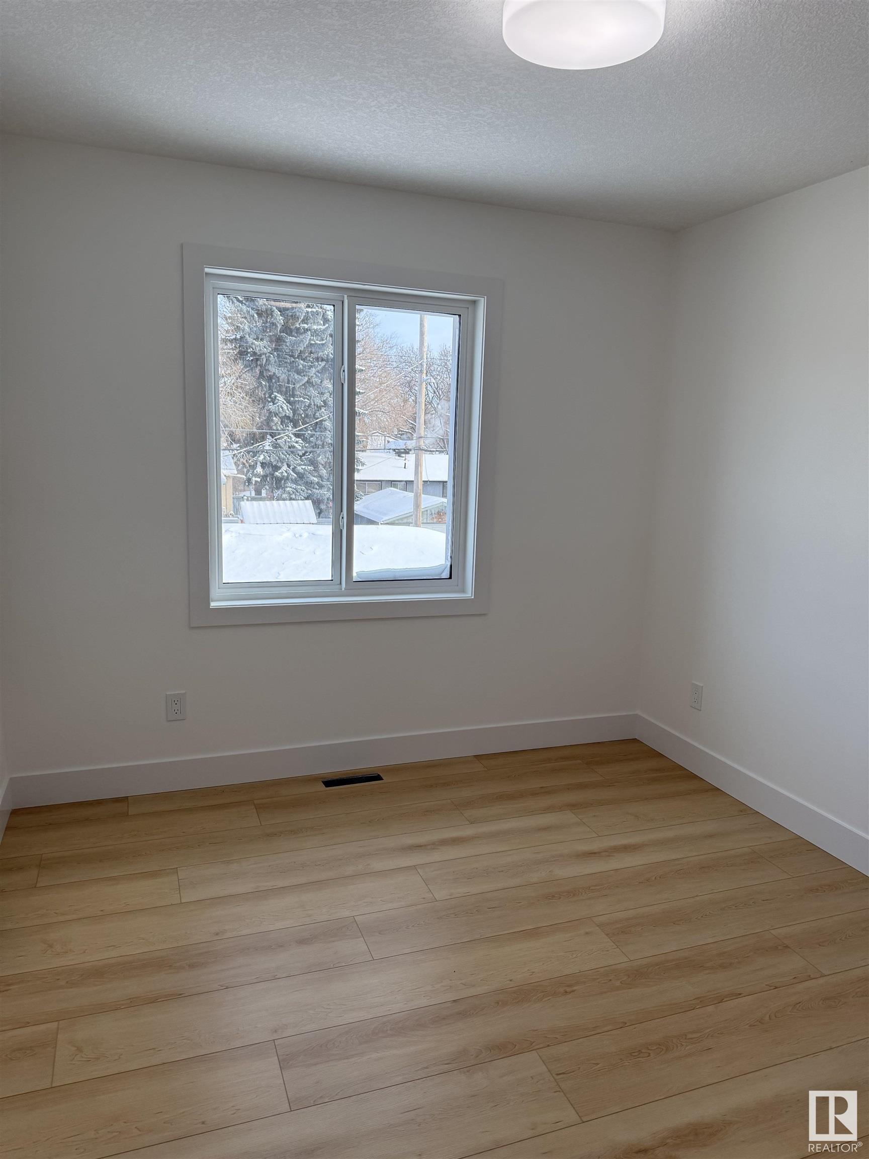      12039 41 ST NW , Edmonton,  ,T5W 2M3 ;  Listing Number: MLS E4416746