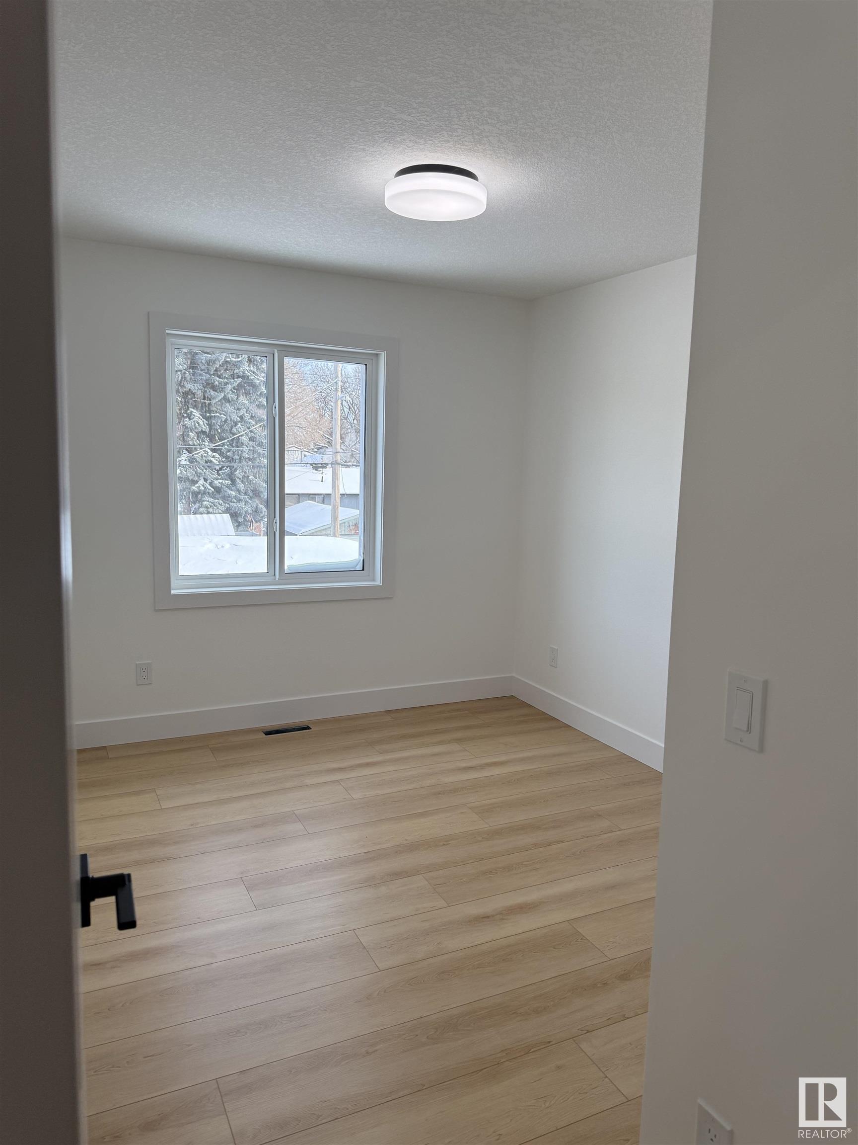     12039 41 ST NW , Edmonton,  ,T5W 2M3 ;  Listing Number: MLS E4416746