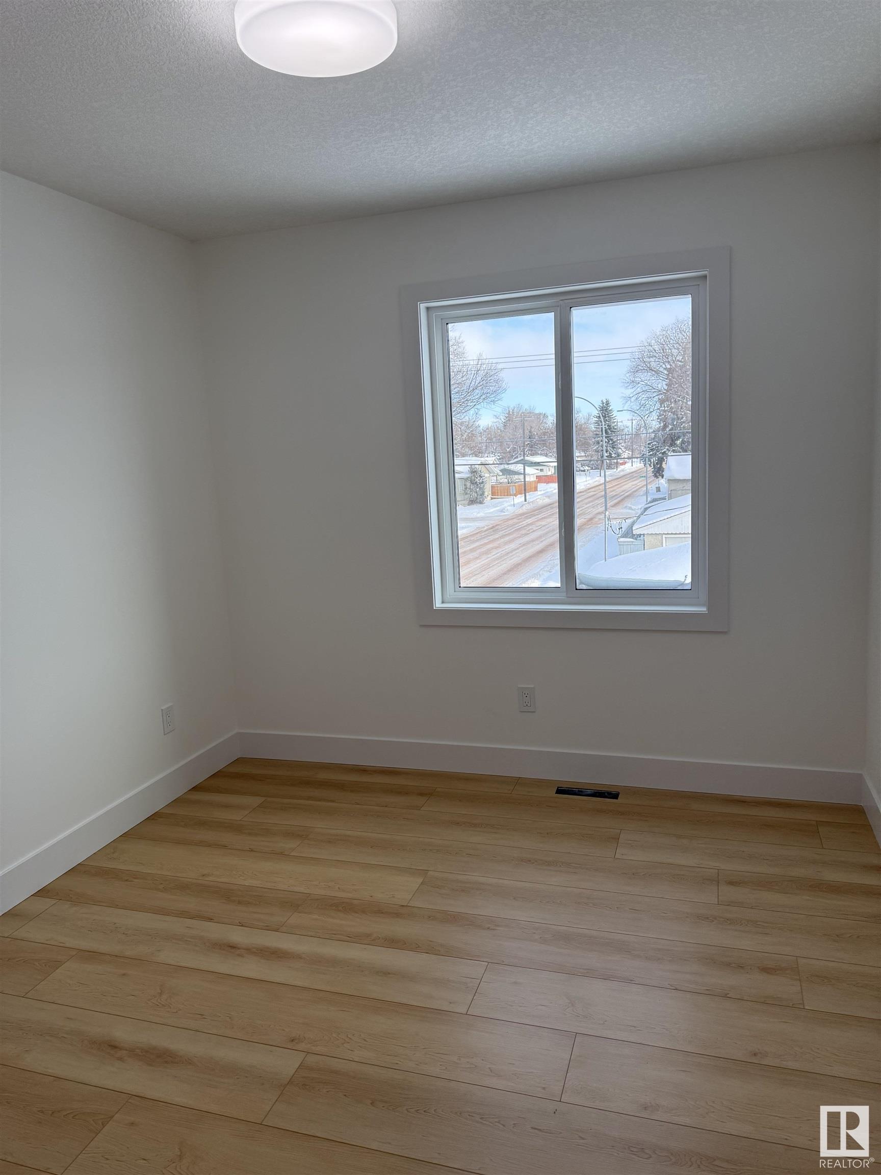      12039 41 ST NW , Edmonton,  ,T5W 2M3 ;  Listing Number: MLS E4416746