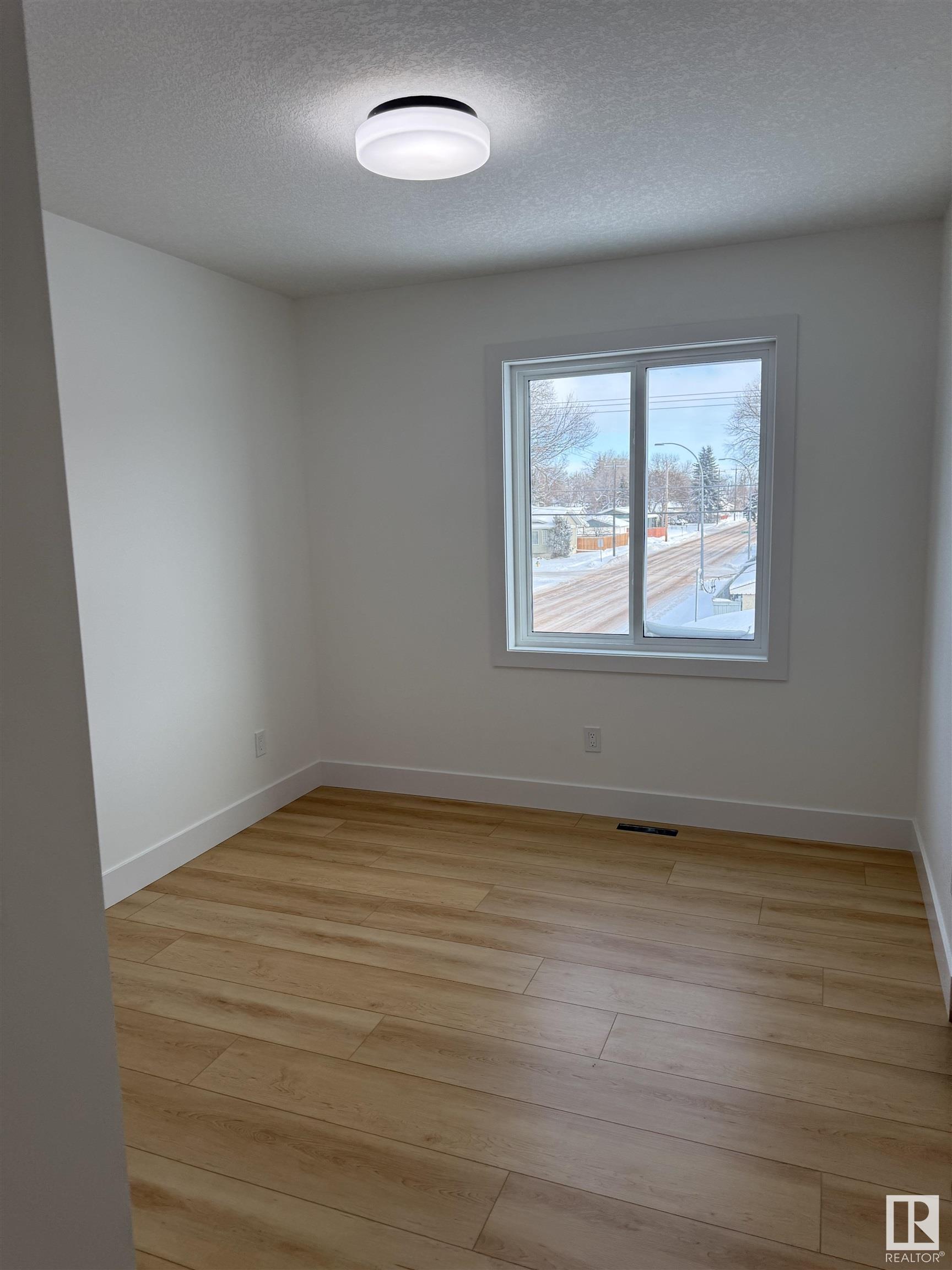      12039 41 ST NW , Edmonton,  ,T5W 2M3 ;  Listing Number: MLS E4416746