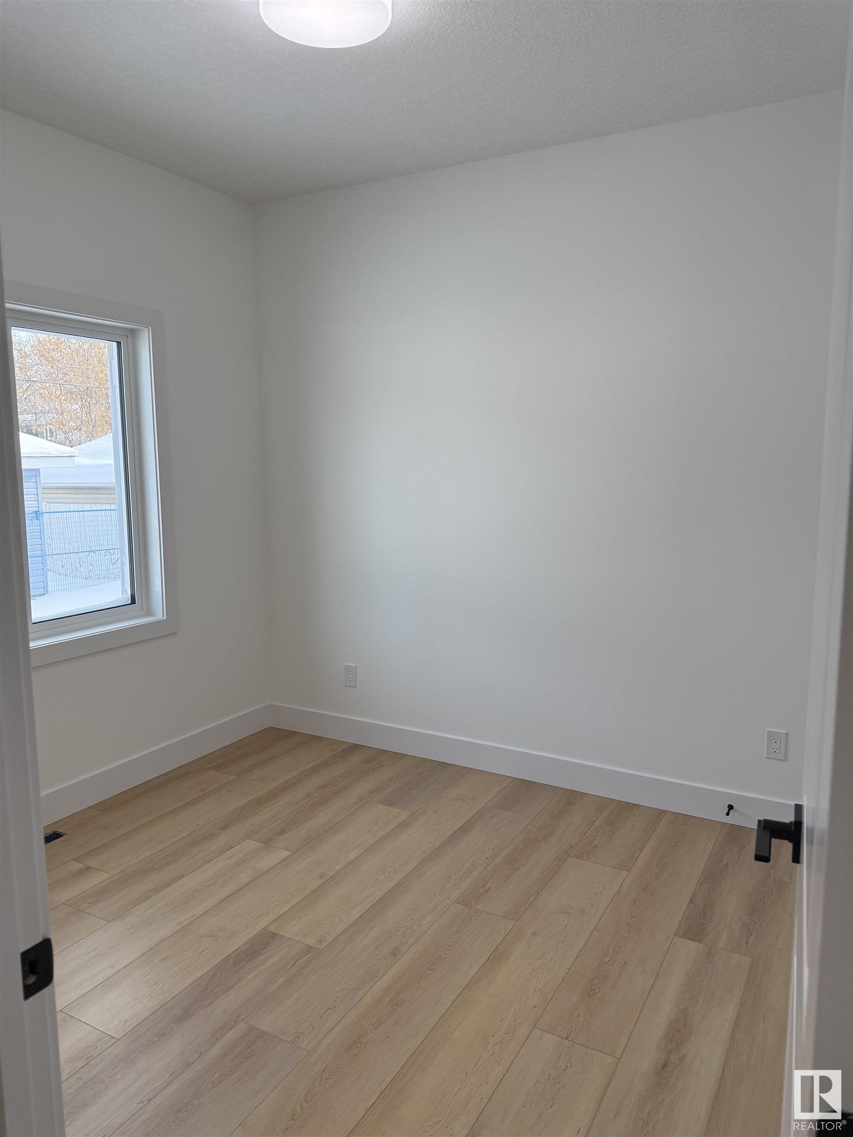      12039 41 ST NW , Edmonton,  ,T5W 2M3 ;  Listing Number: MLS E4416746