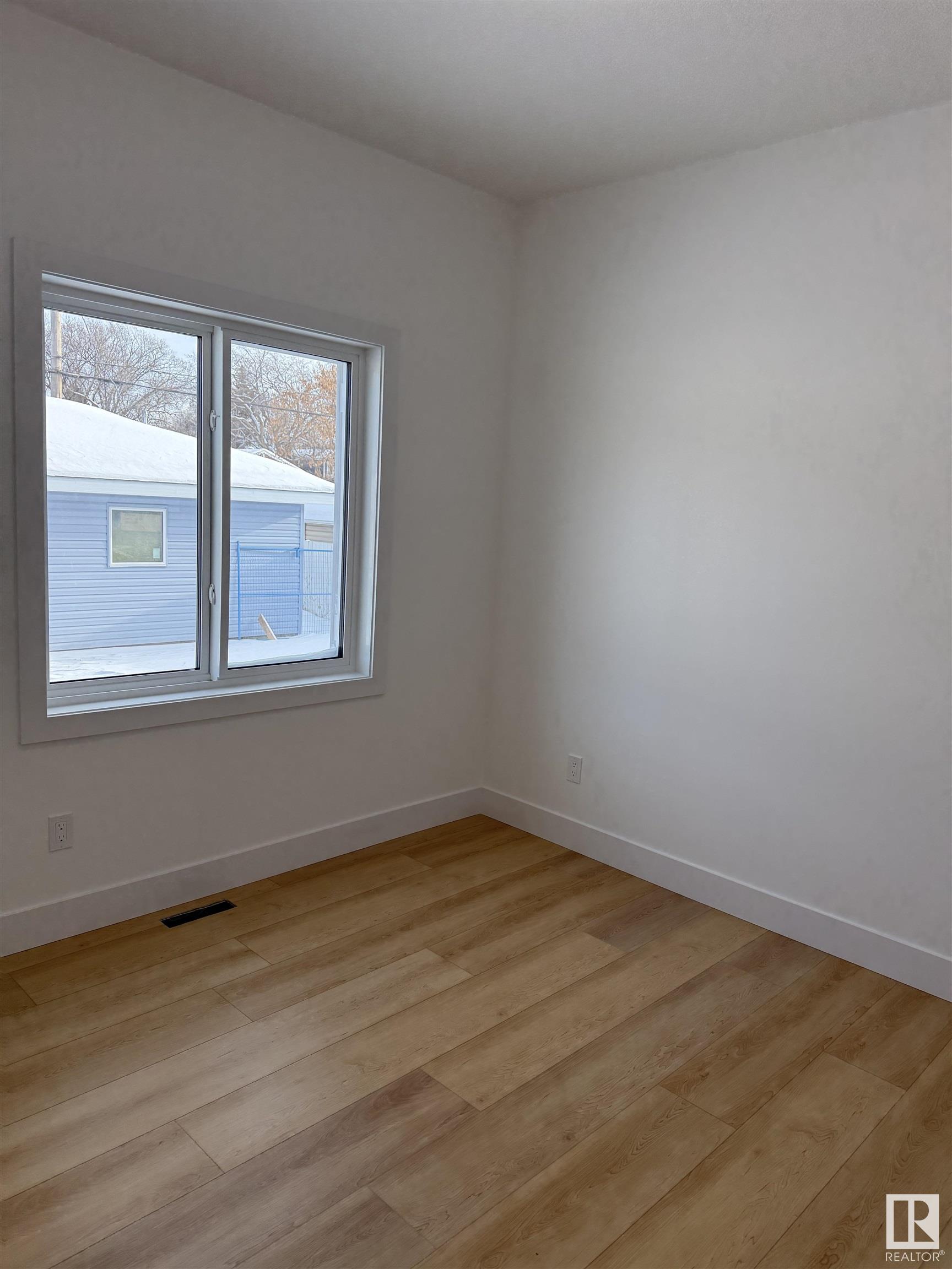      12039 41 ST NW , Edmonton,  ,T5W 2M3 ;  Listing Number: MLS E4416746