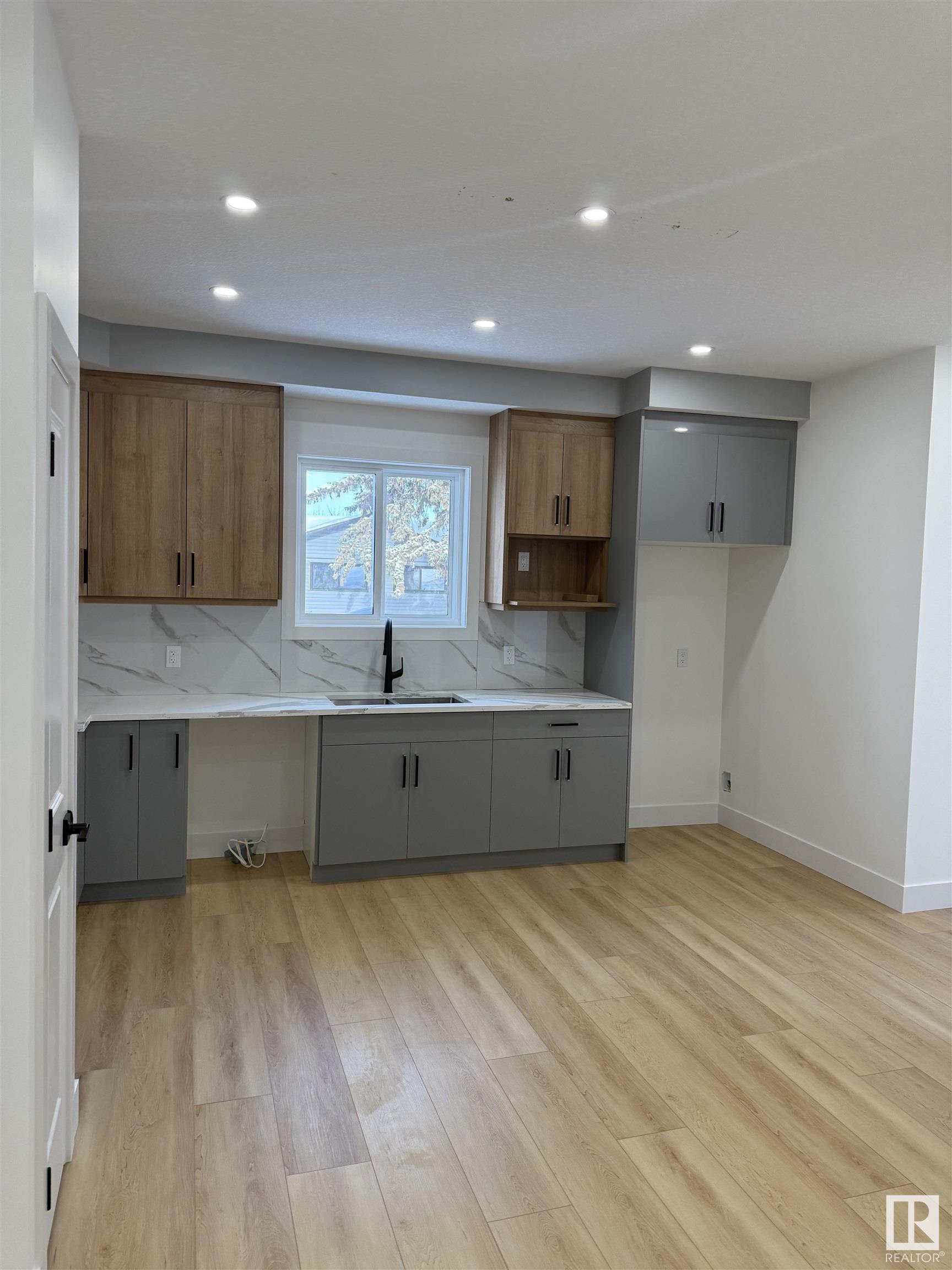      12039 41 ST NW , Edmonton,  ,T5W 2M3 ;  Listing Number: MLS E4416746