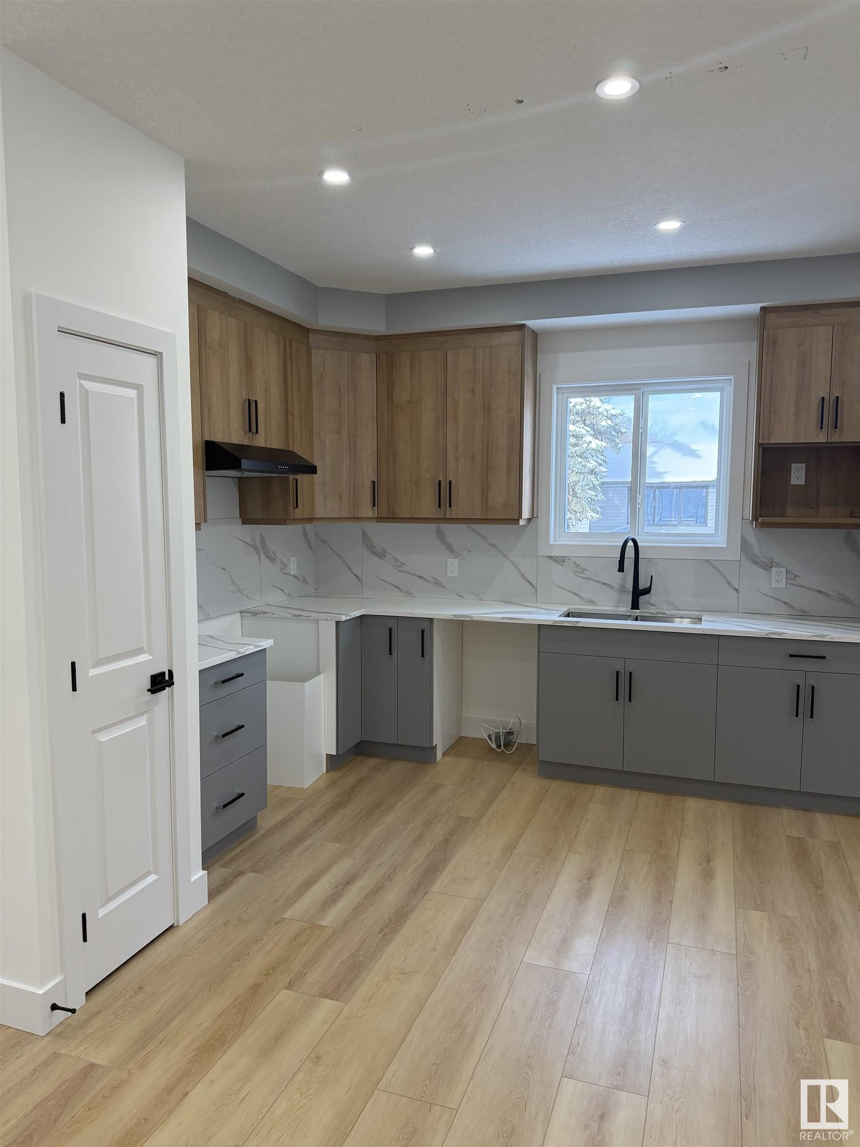      12039 41 ST NW , Edmonton,  ,T5W 2M3 ;  Listing Number: MLS E4416746