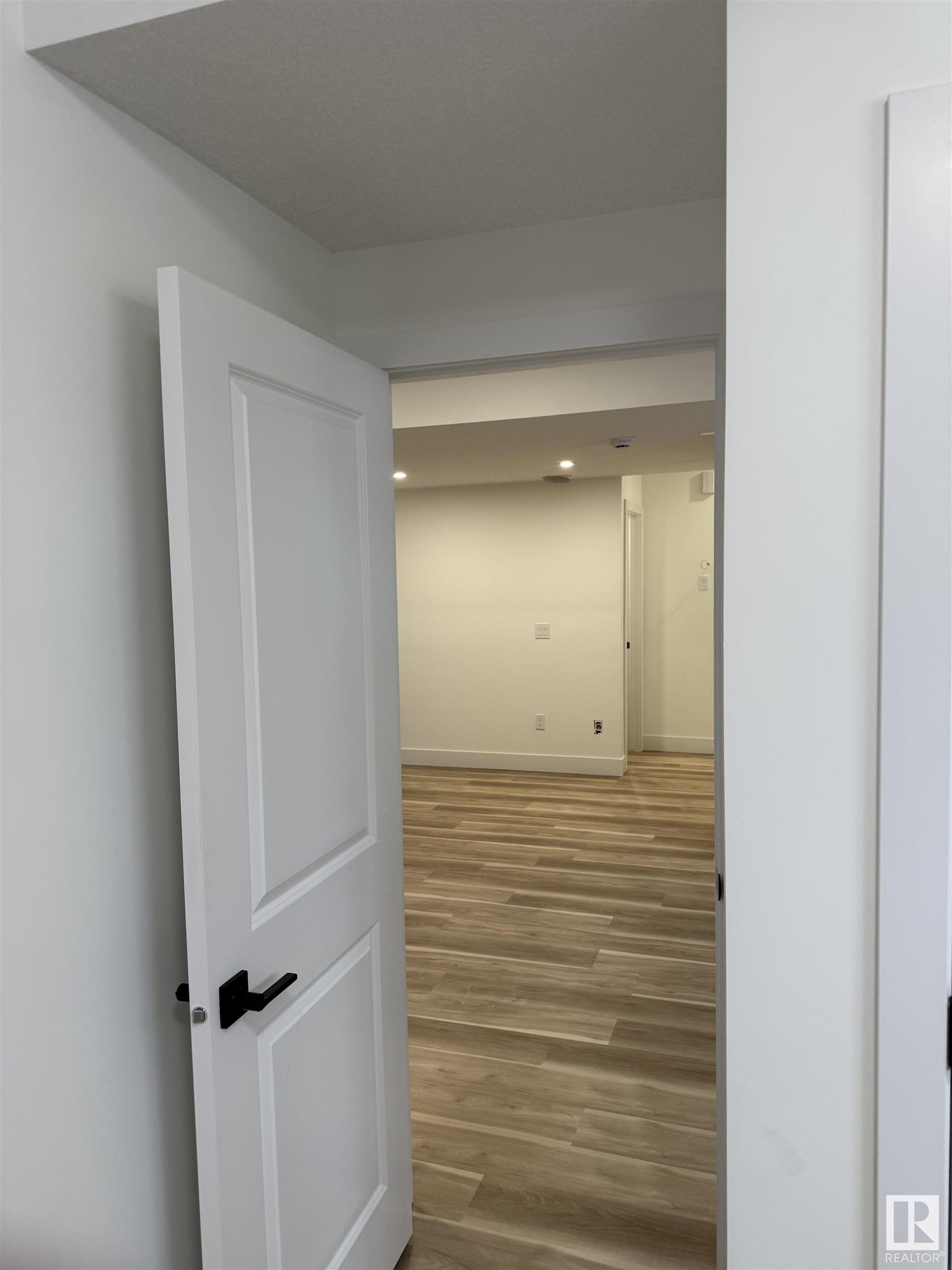      12039 41 ST NW , Edmonton,  ,T5W 2M3 ;  Listing Number: MLS E4416746