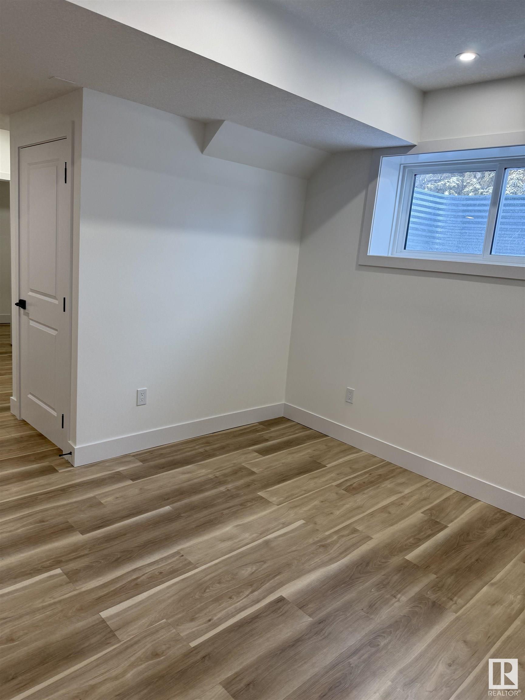      12039 41 ST NW , Edmonton,  ,T5W 2M3 ;  Listing Number: MLS E4416746