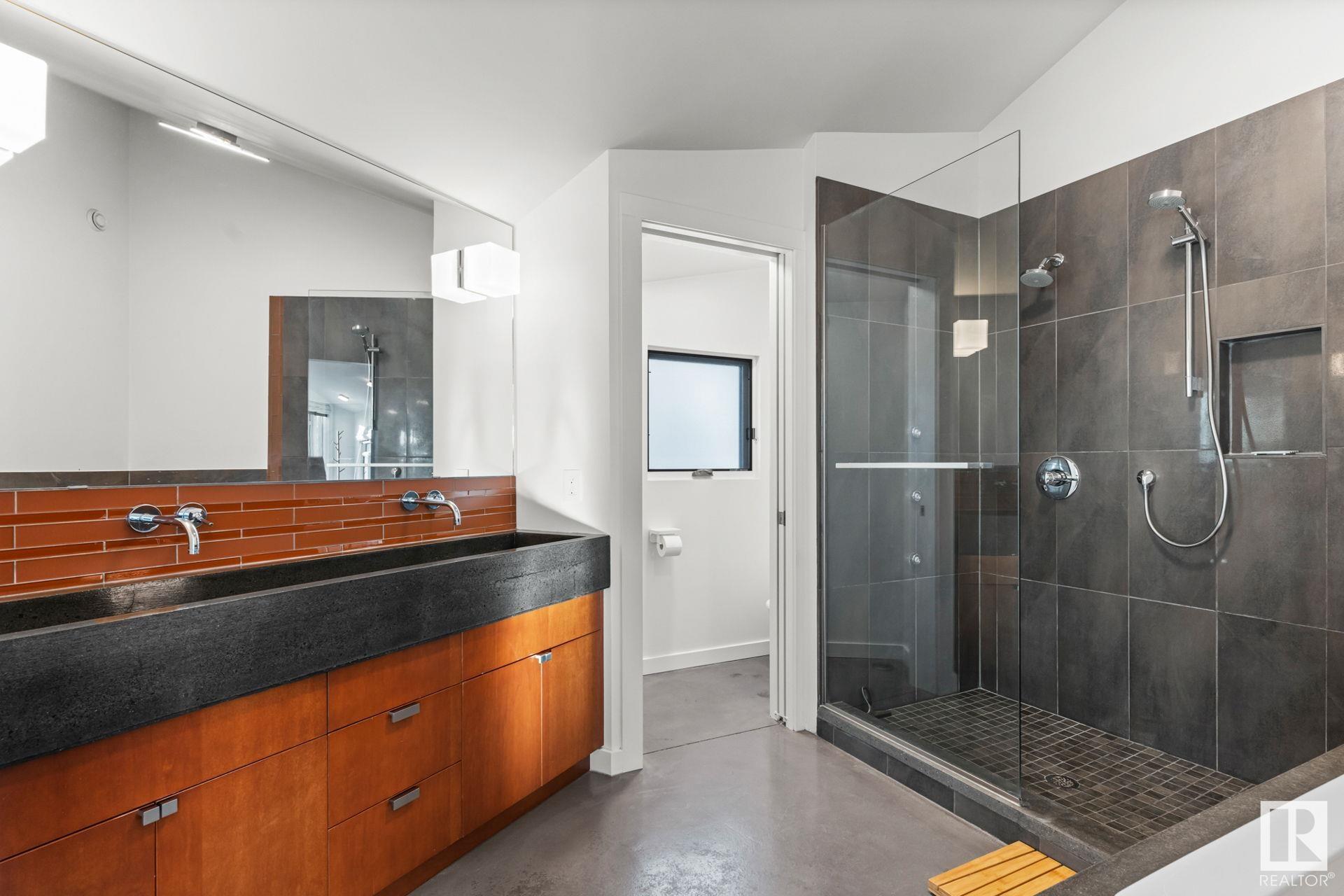      6428 ADA BV NW , Edmonton,  ,T5W 4P2 ;  Listing Number: MLS E4416771