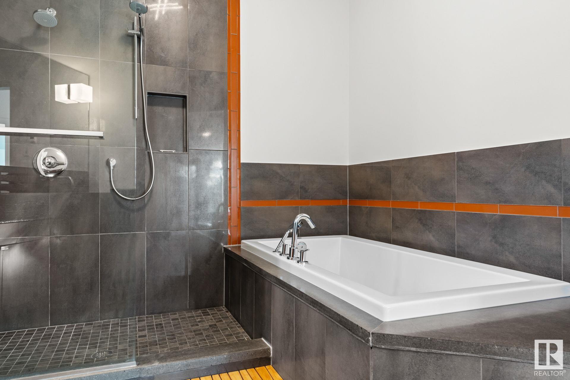      6428 ADA BV NW , Edmonton,  ,T5W 4P2 ;  Listing Number: MLS E4416771