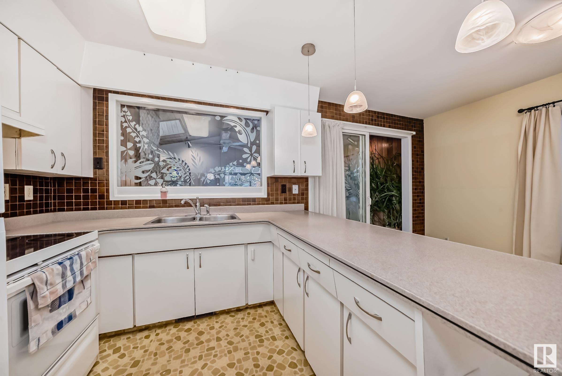      4912 116 ST NW , Edmonton,  ,T6H 3R1 ;  Listing Number: MLS E4416801