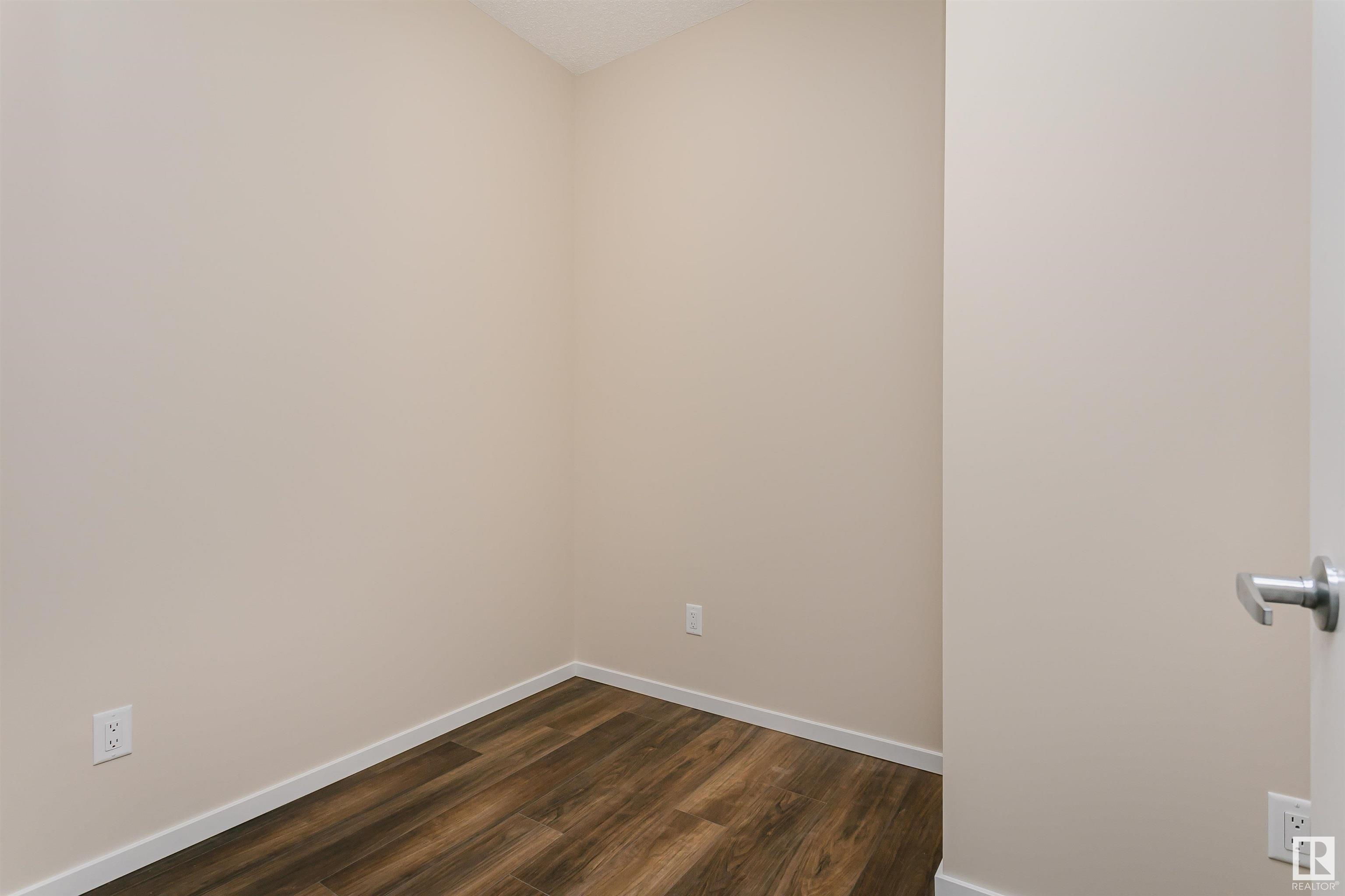      20516 22 AV NW , Edmonton,  ,T6M 1N1 ;  Listing Number: MLS E4416837