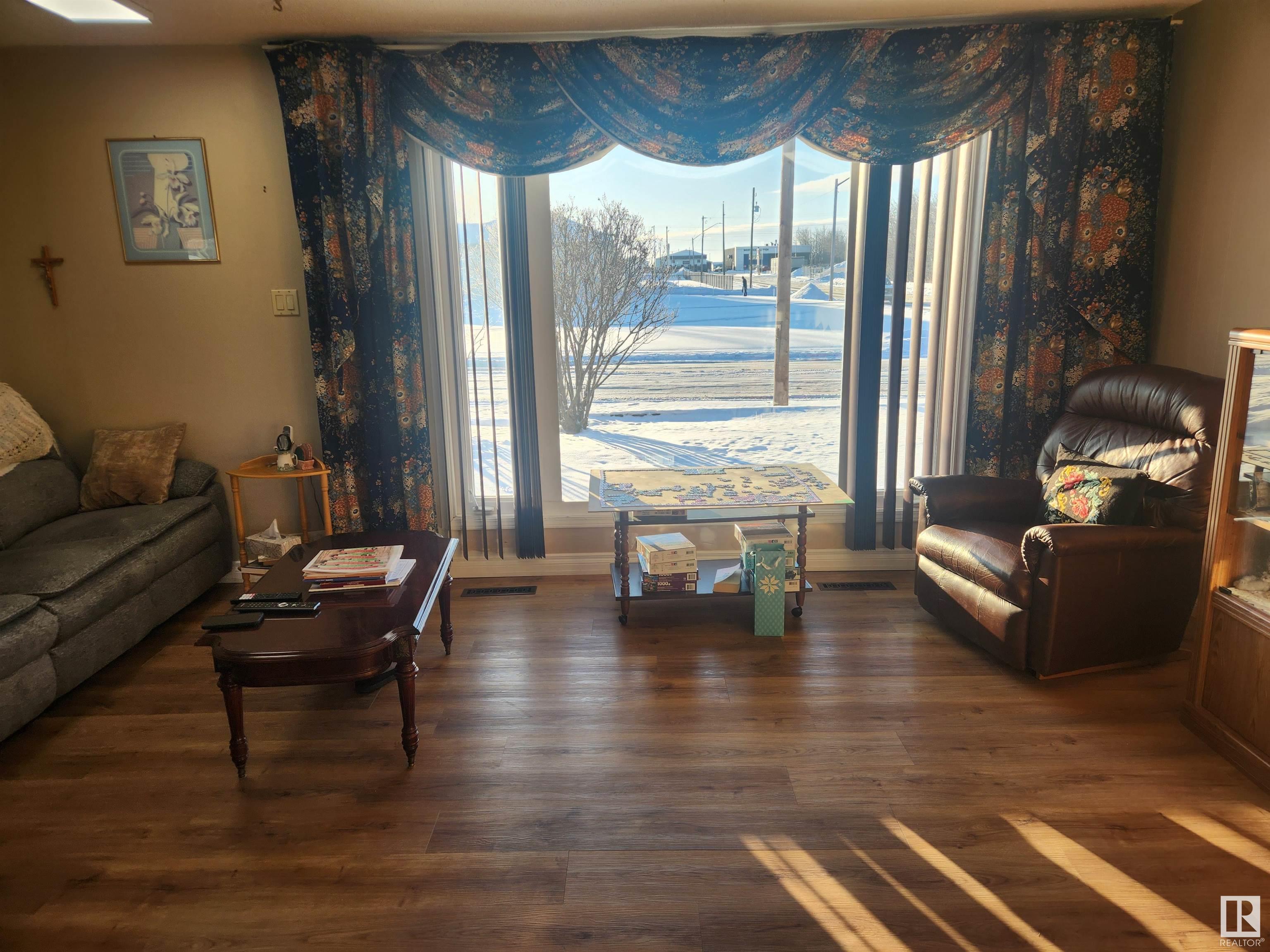      10211 106 AV , Westlock,  ,T7P 1J9 ;  Listing Number: MLS E4416843