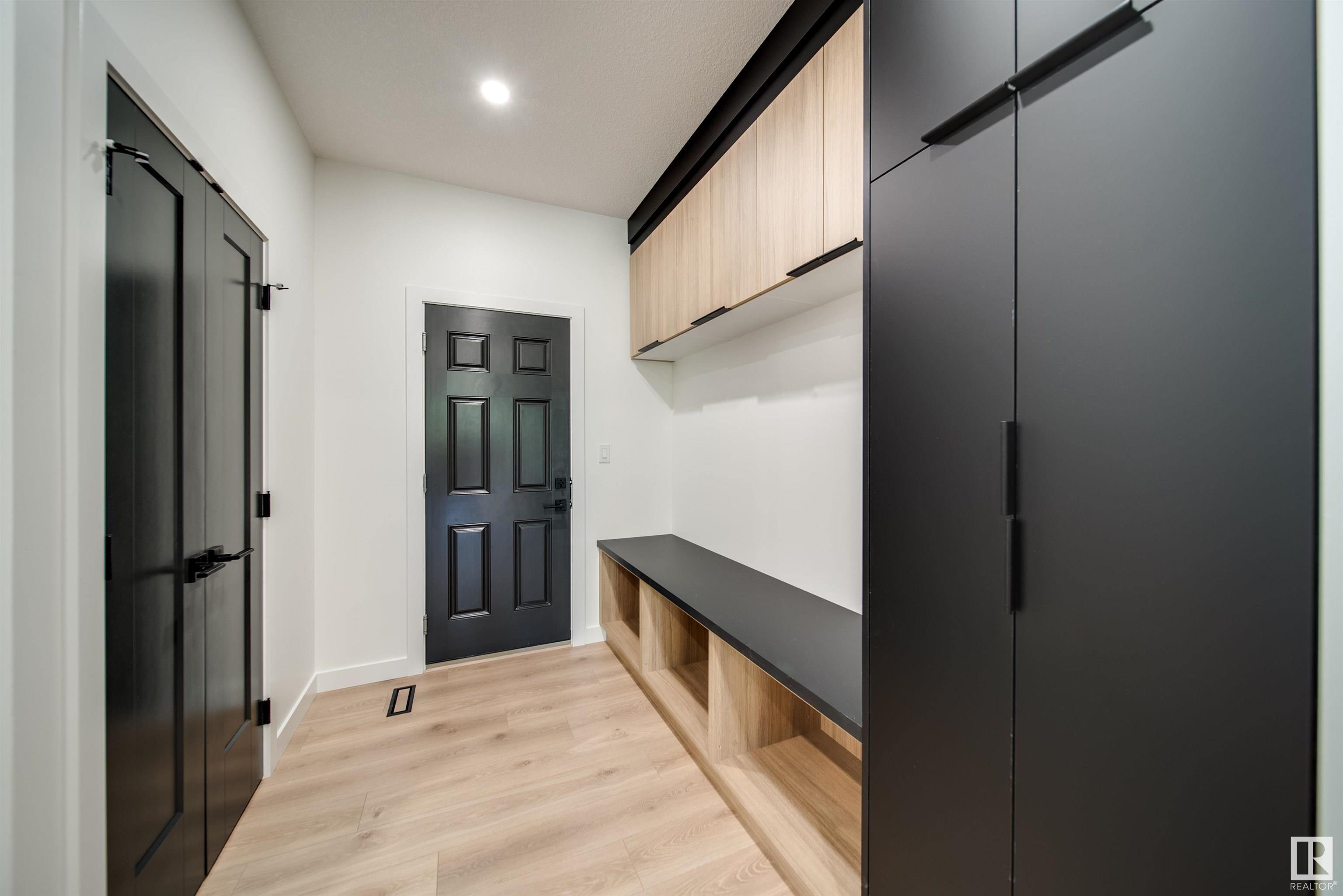      1410 ENRIGHT LD NW , Edmonton,  ,T6M 0Z1 ;  Listing Number: MLS E4416875