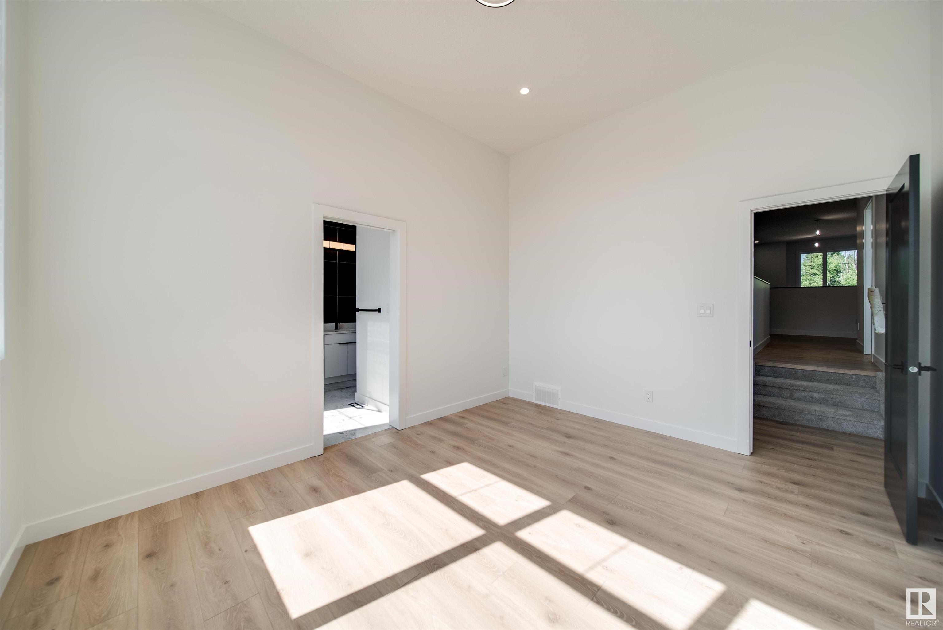      1410 ENRIGHT LD NW , Edmonton,  ,T6M 0Z1 ;  Listing Number: MLS E4416875