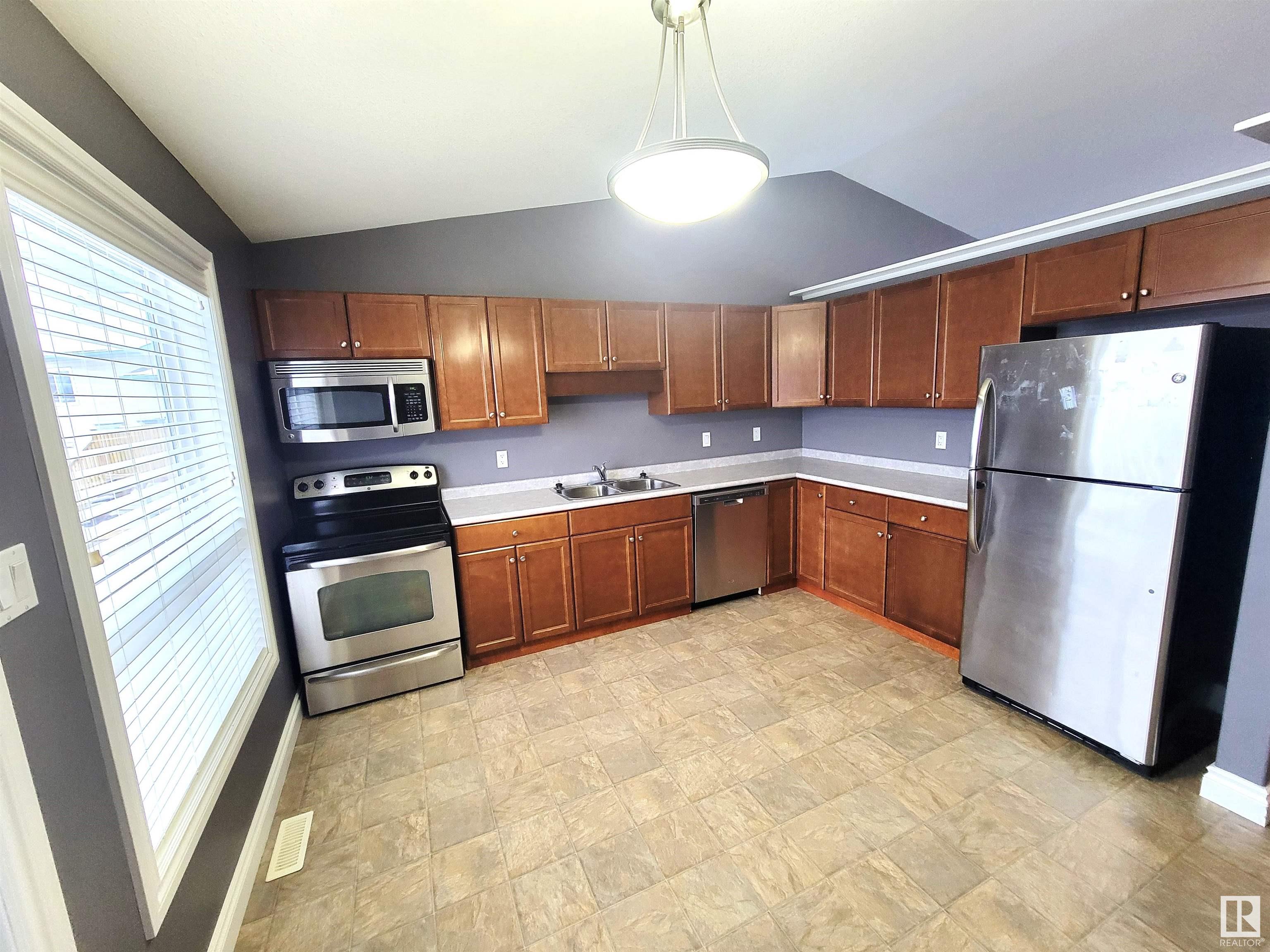      #16 6506 47 ST , Cold Lake,  ,T9M 0C5 ;  Listing Number: MLS E4416877
