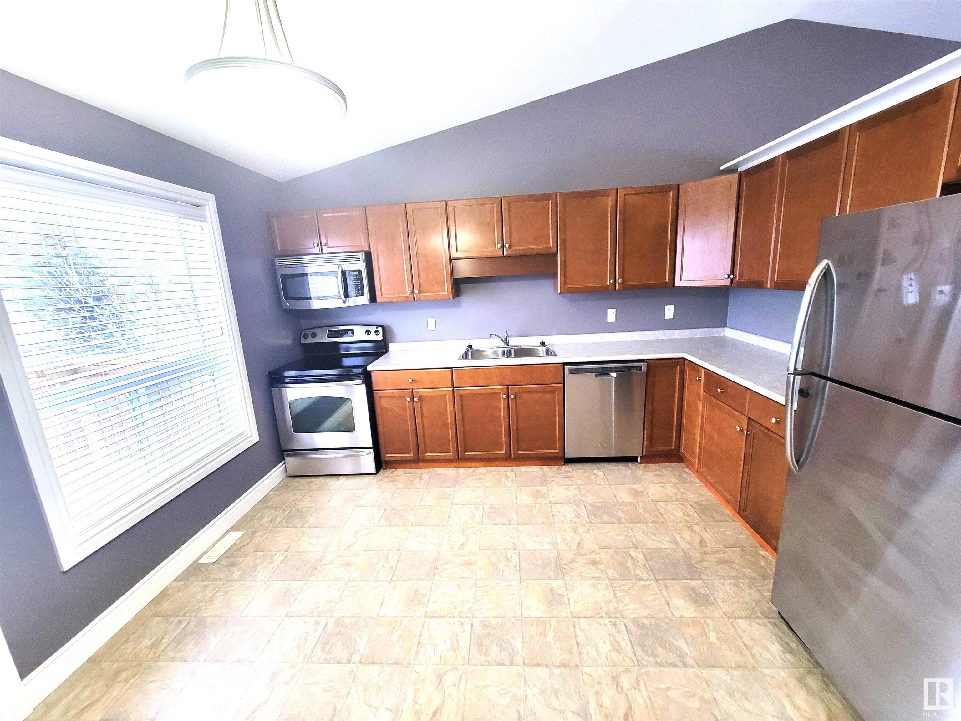      #16 6506 47 ST , Cold Lake,  ,T9M 0C5 ;  Listing Number: MLS E4416877