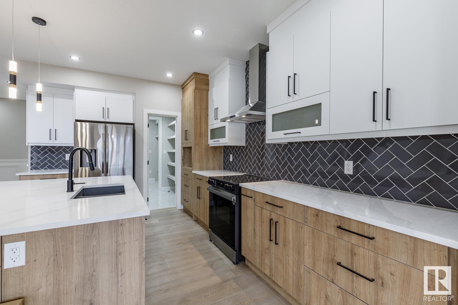      516 MERLIN LANDING LD NW , Edmonton,  ,T5S 0L9 ;  Listing Number: MLS E4416912