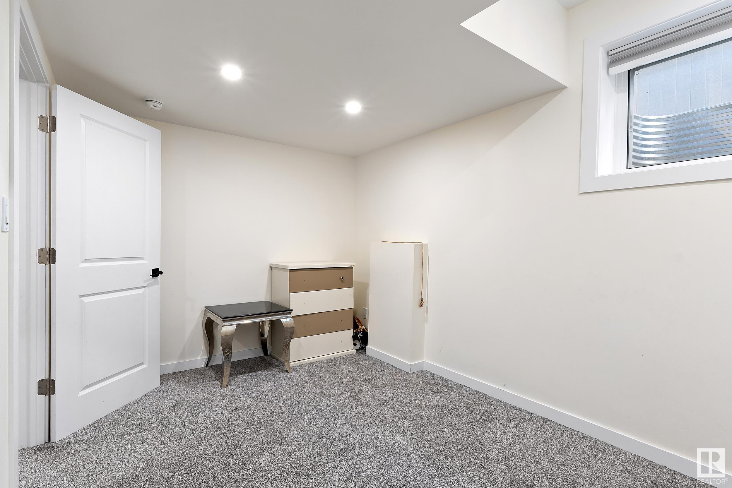     18228 90 ST NW , Edmonton,  ,T5Z 0S7 ;  Listing Number: MLS E4416920