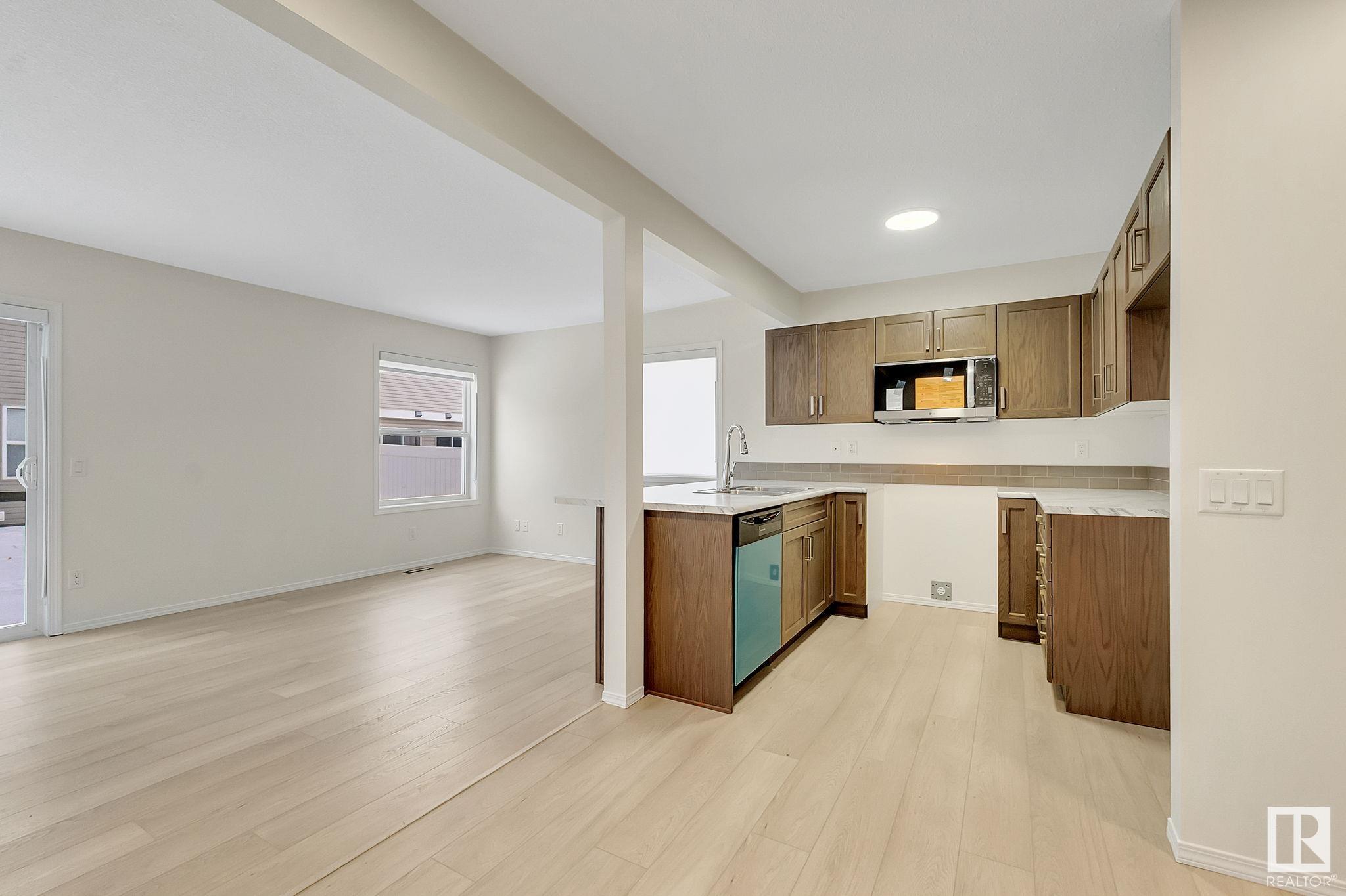      #126 150 EDWARDS DR SW , Edmonton,  ,T6X 1M4 ;  Listing Number: MLS E4416921