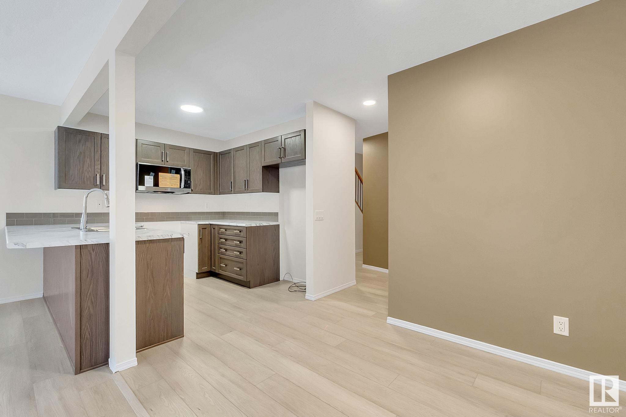      #126 150 EDWARDS DR SW , Edmonton,  ,T6X 1M4 ;  Listing Number: MLS E4416921