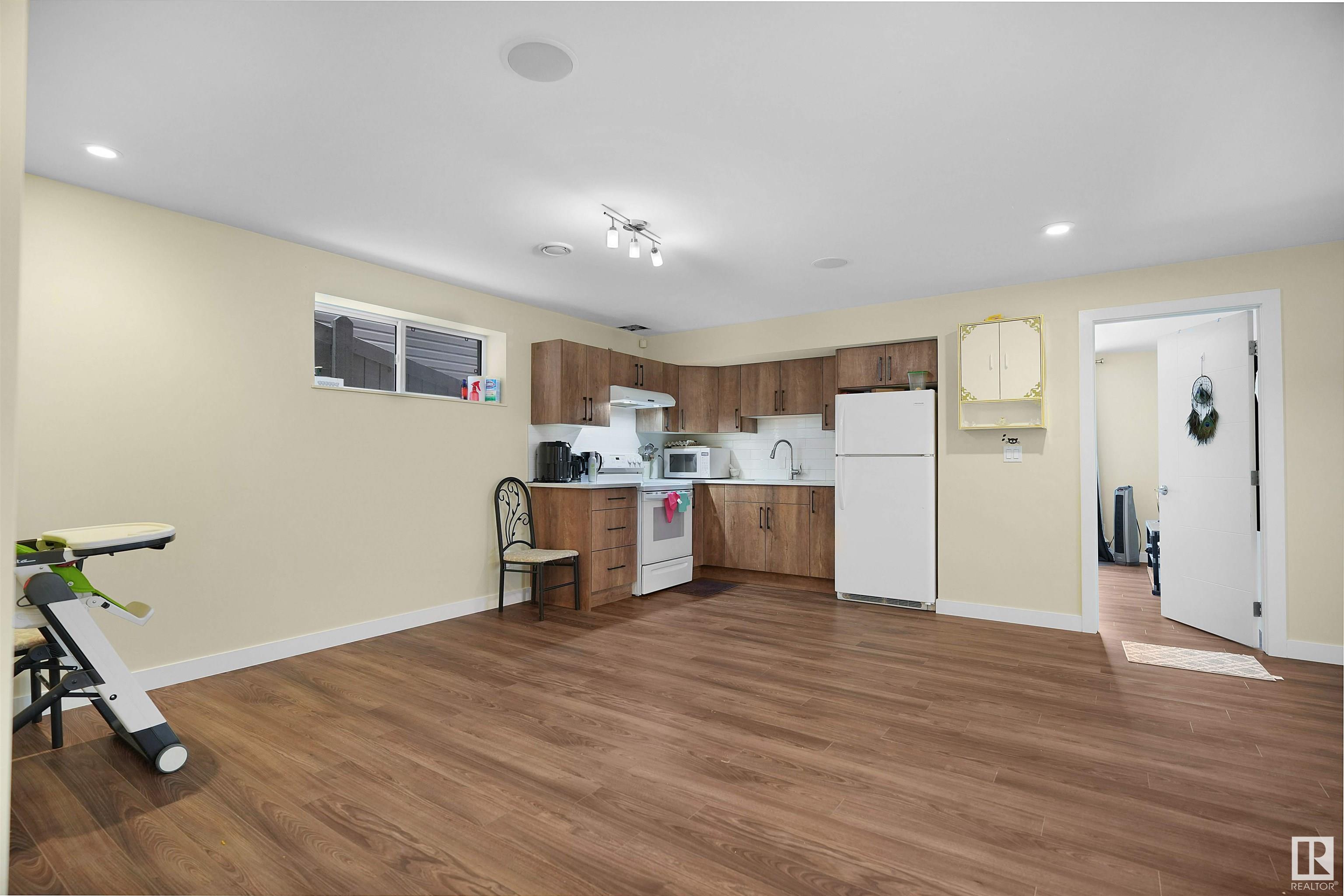      3071 CARPENTER LANDING SW , Edmonton,  ,T6W 2Y9 ;  Listing Number: MLS E4416925