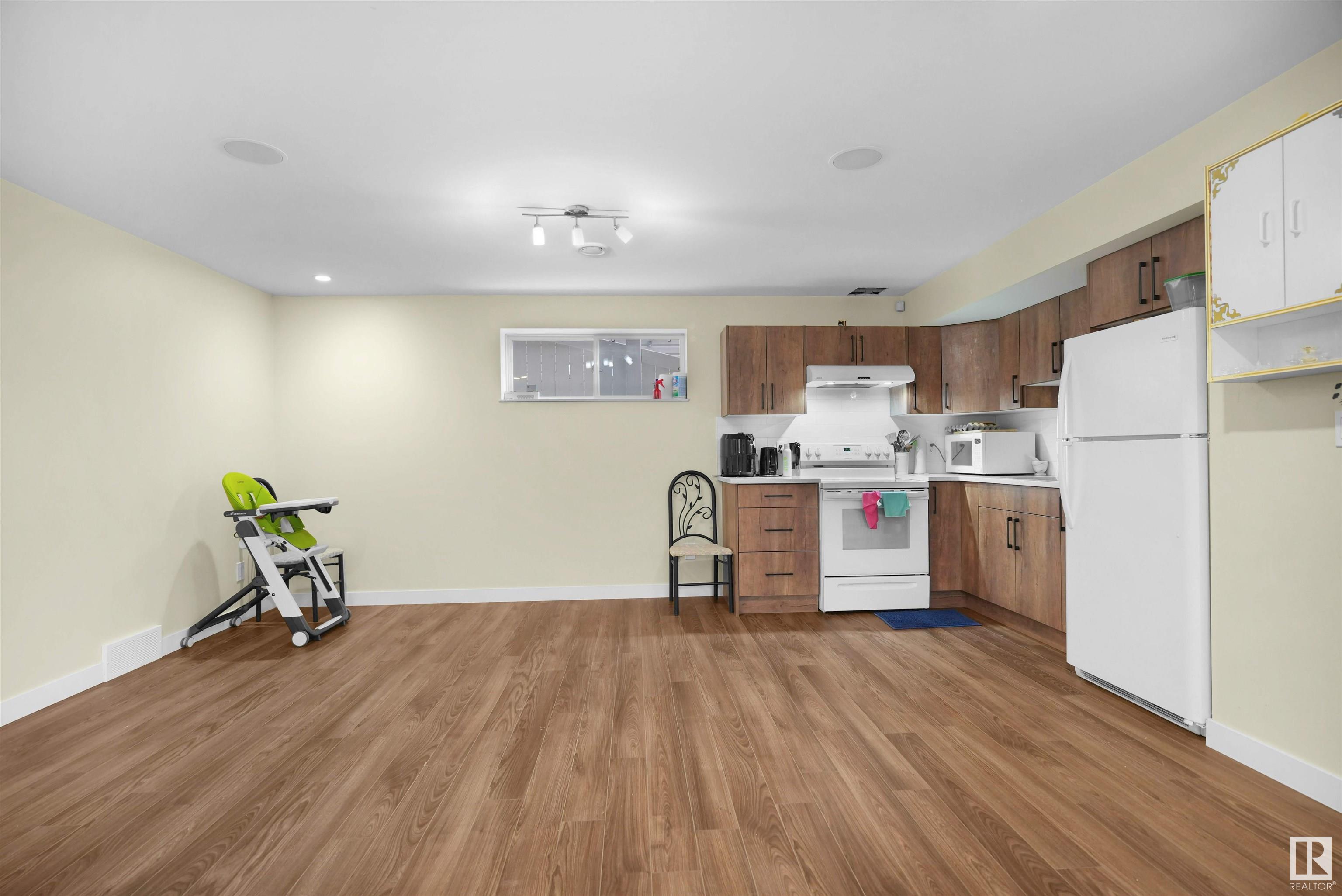      3071 CARPENTER LANDING SW , Edmonton,  ,T6W 2Y9 ;  Listing Number: MLS E4416925