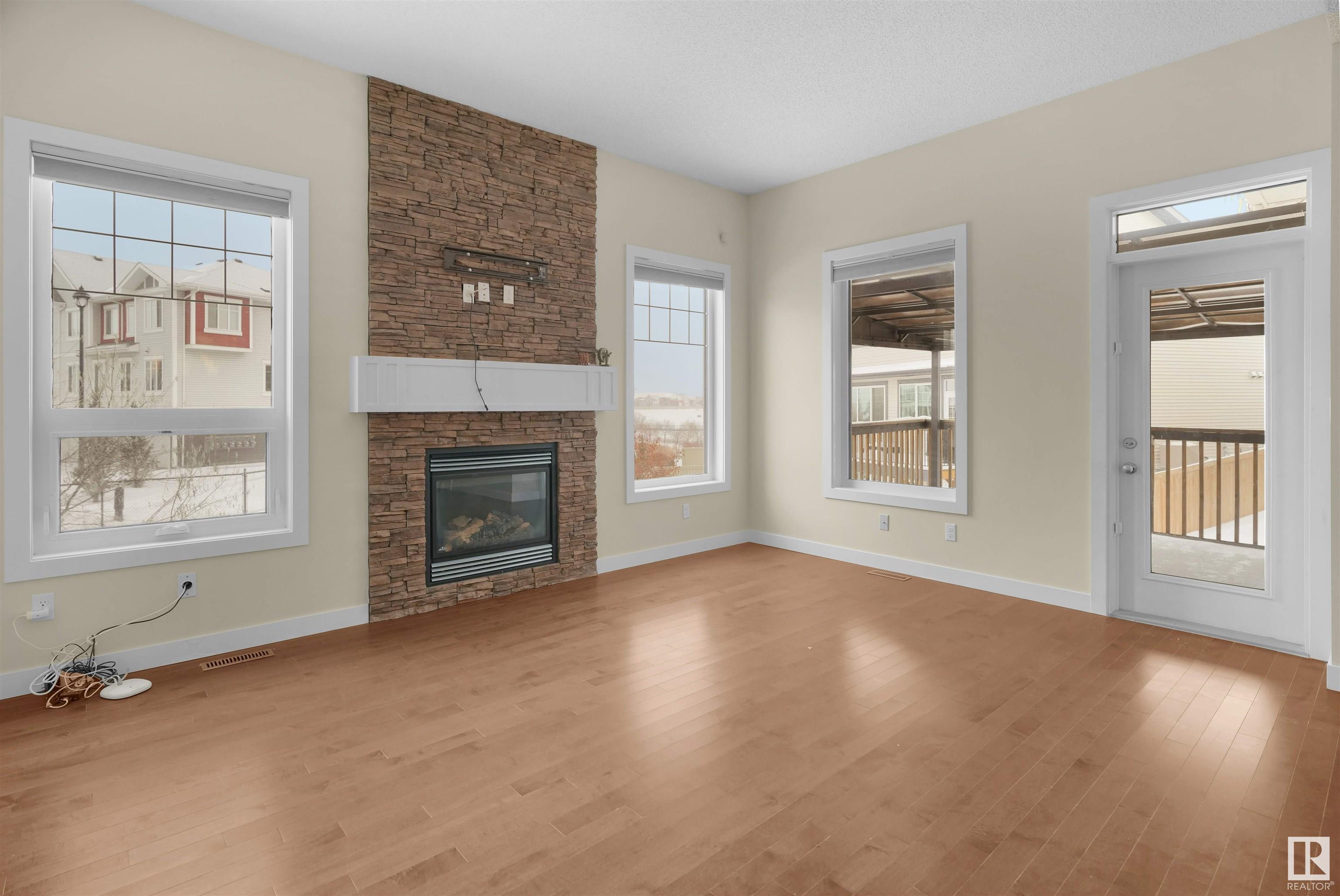     3071 CARPENTER LANDING SW , Edmonton,  ,T6W 2Y9 ;  Listing Number: MLS E4416925