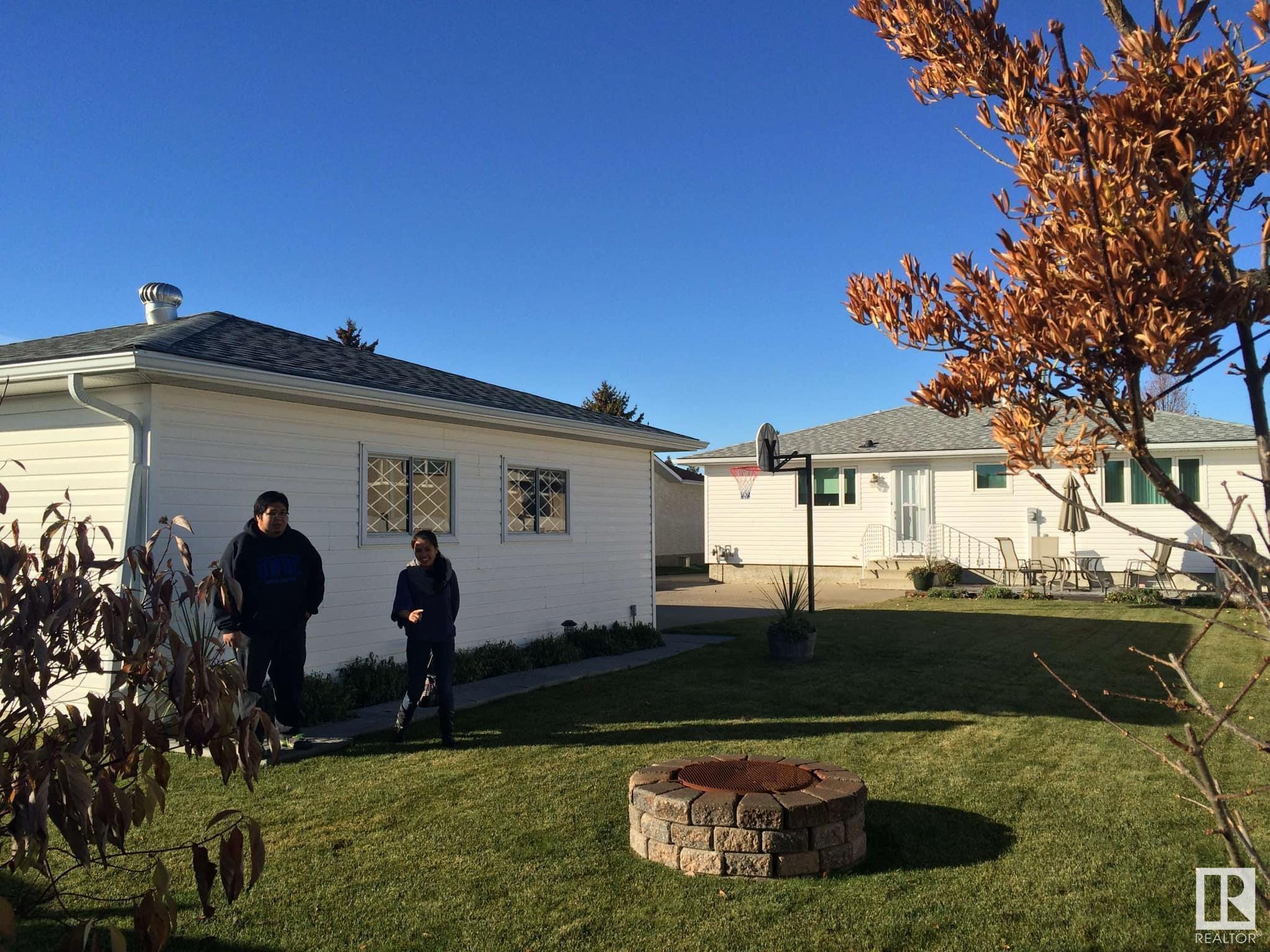      1181 68 Street NW NW , Edmonton,  ,T6K 3K4 ;  Listing Number: MLS E4416928