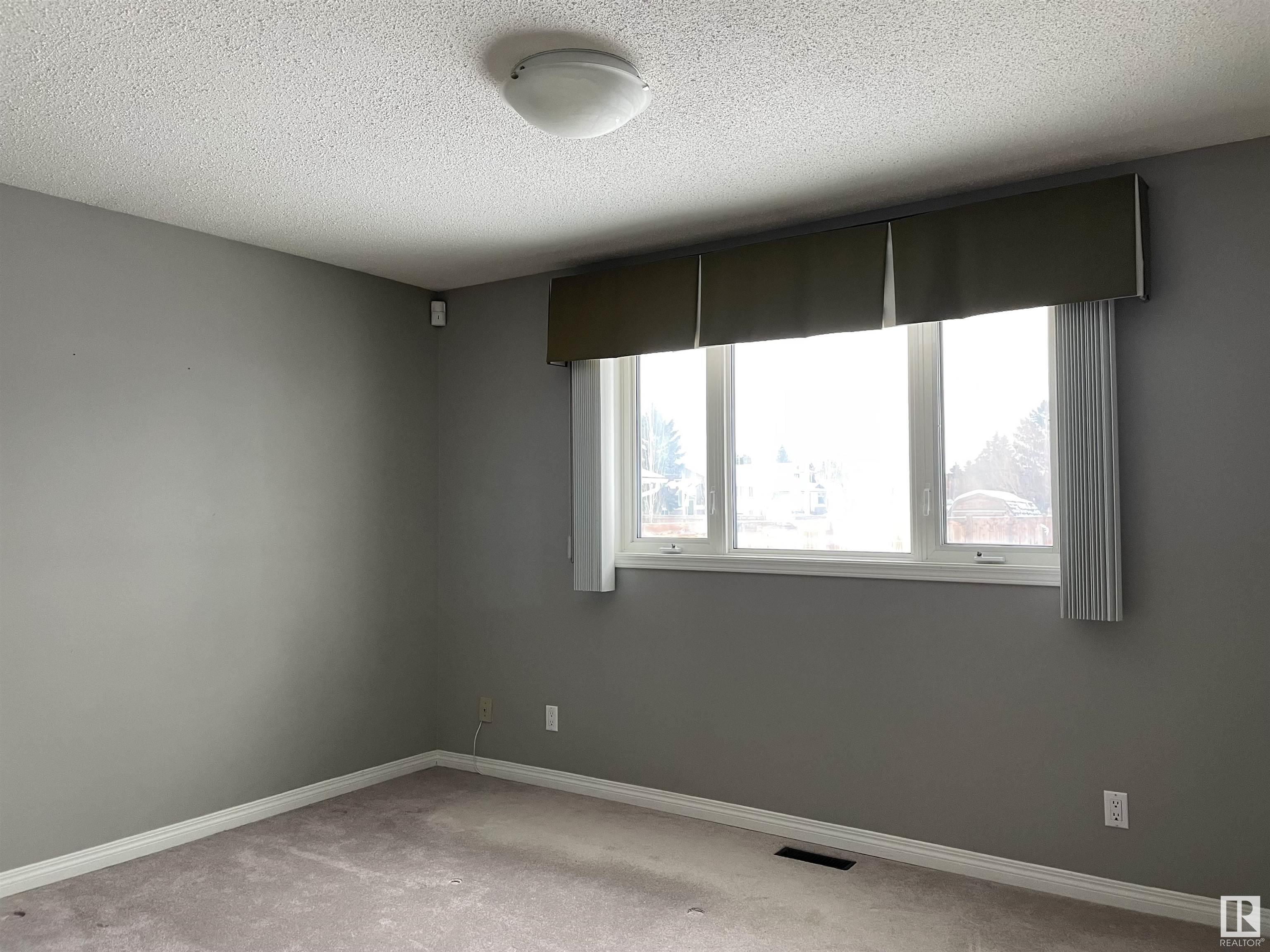      1181 68 Street NW NW , Edmonton,  ,T6K 3K4 ;  Listing Number: MLS E4416928