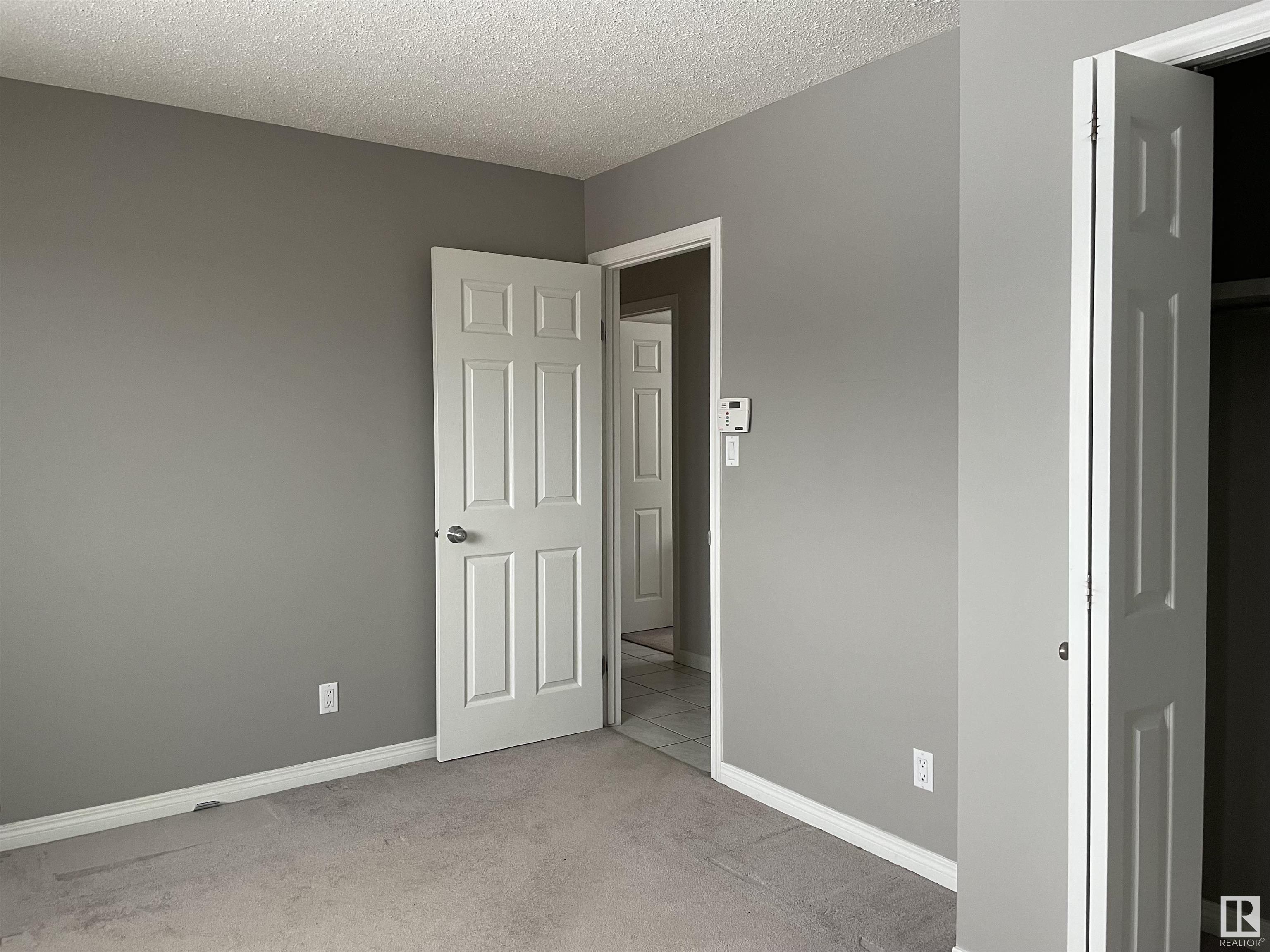      1181 68 Street NW NW , Edmonton,  ,T6K 3K4 ;  Listing Number: MLS E4416928