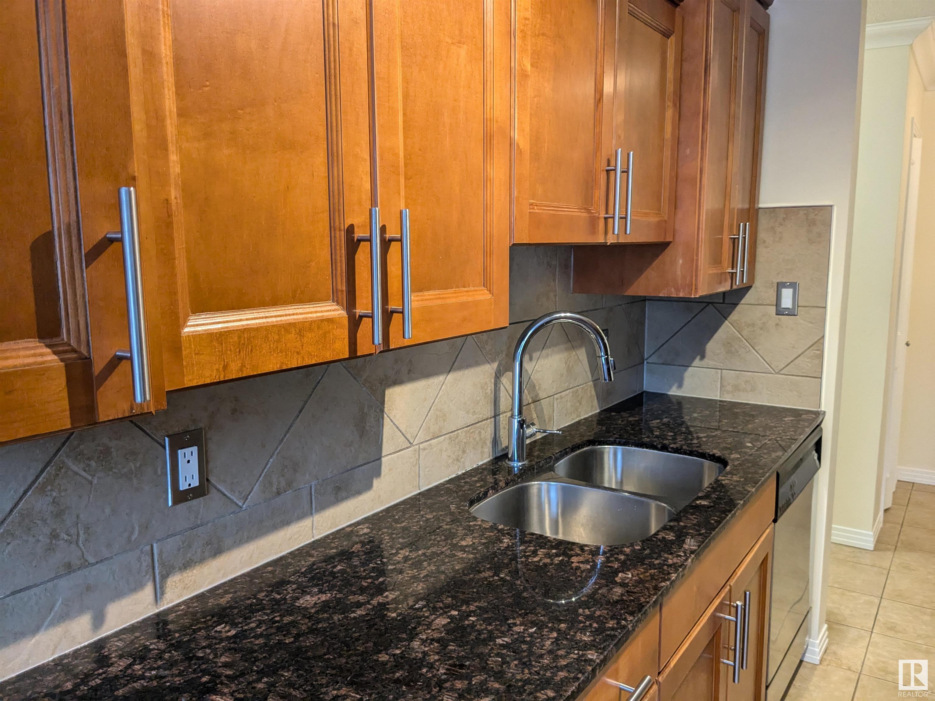      #203 10720 84 AV NW , Edmonton,  ,T6E 2H9 ;  Listing Number: MLS E4416937