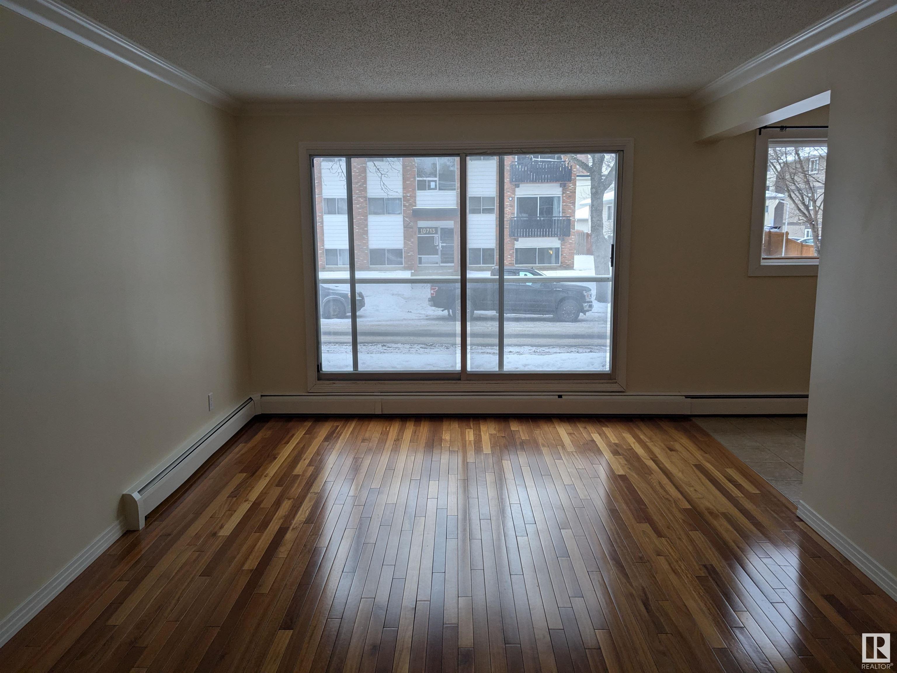      #203 10720 84 AV NW , Edmonton,  ,T6E 2H9 ;  Listing Number: MLS E4416937