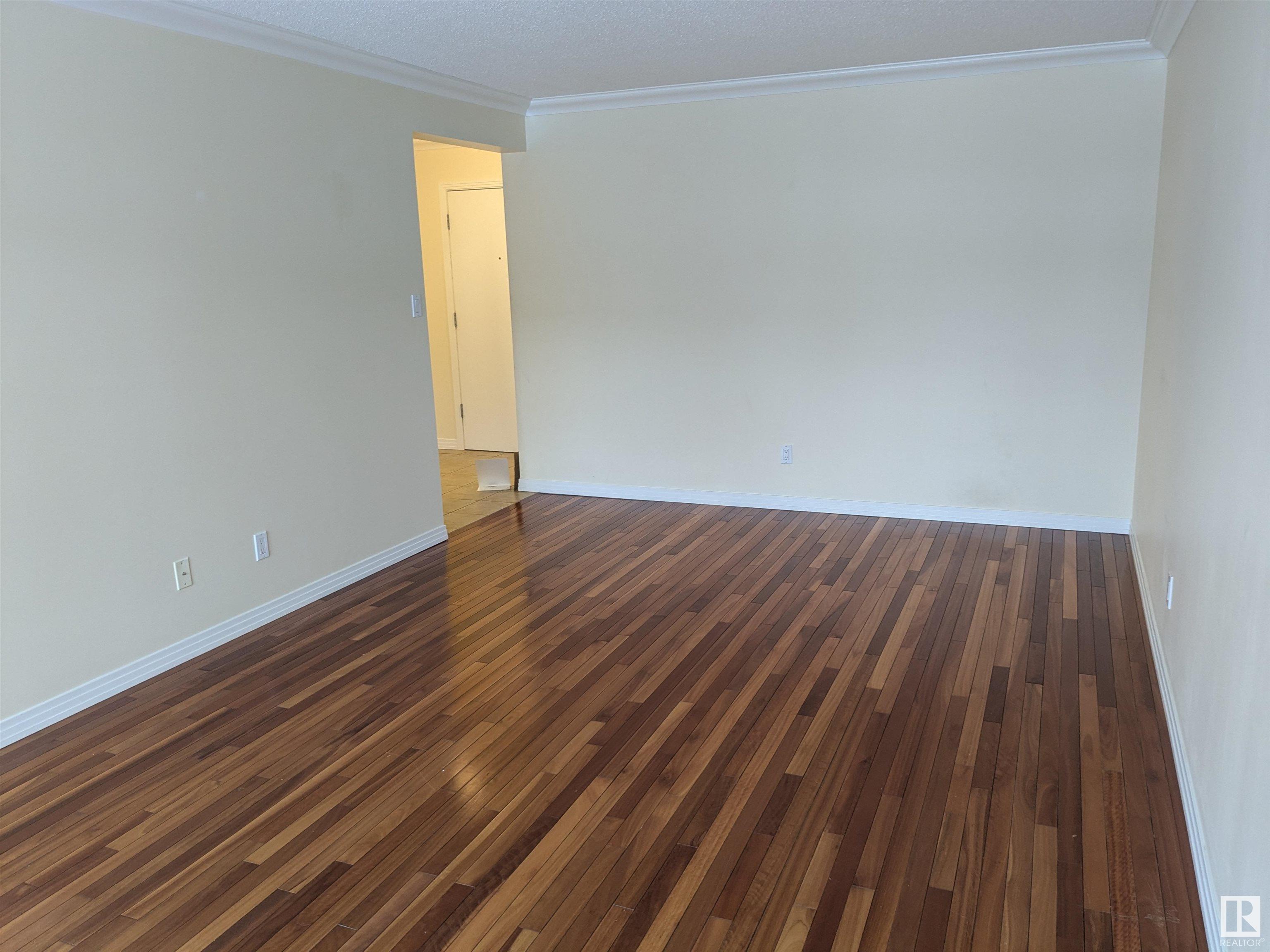      #203 10720 84 AV NW , Edmonton,  ,T6E 2H9 ;  Listing Number: MLS E4416937